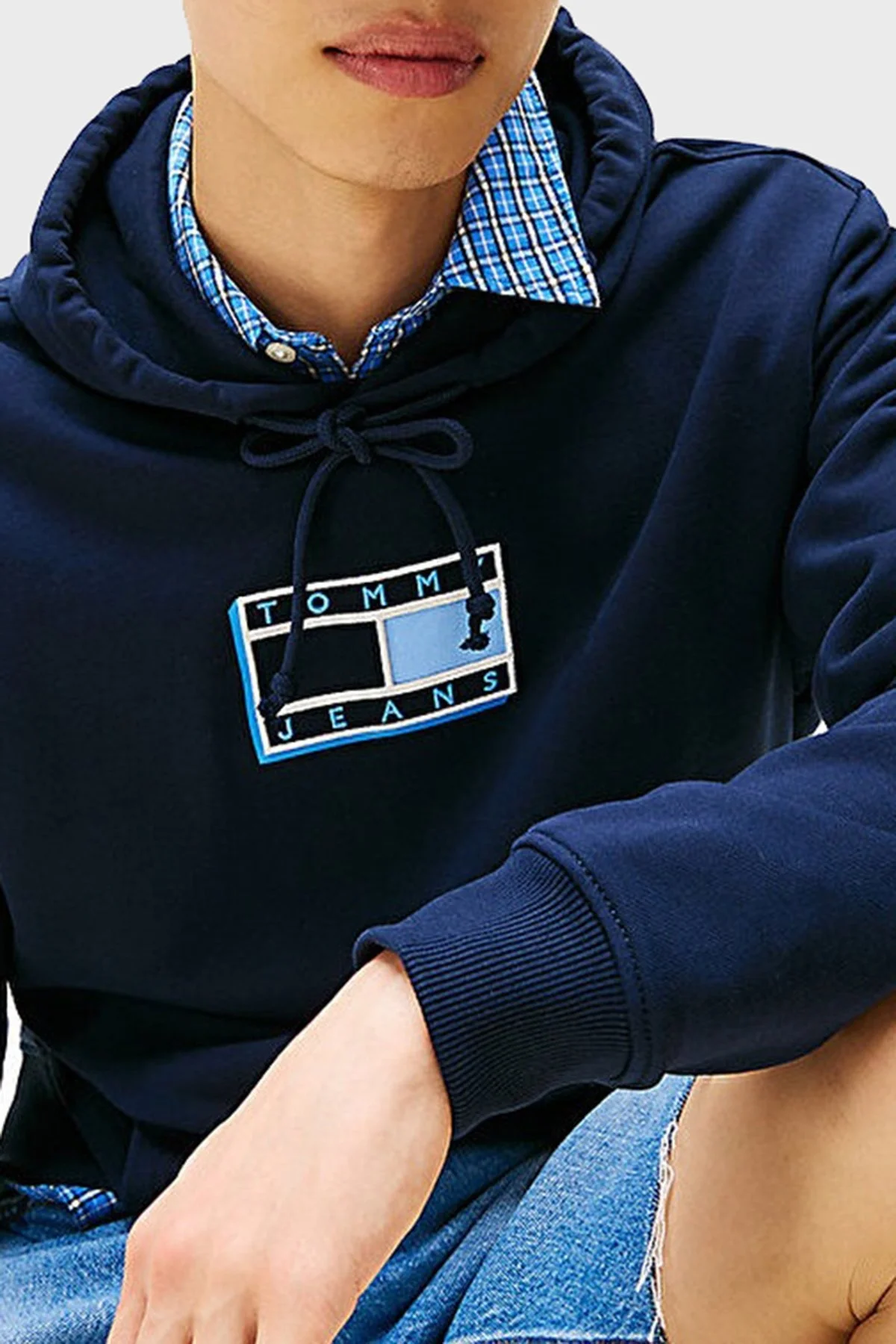 Tommy Jeans Logo Baskılı Pamuklu Regular Fit Kapüşonlu Erkek Sweat DM0DM21623 C1G LACİVERT - 4