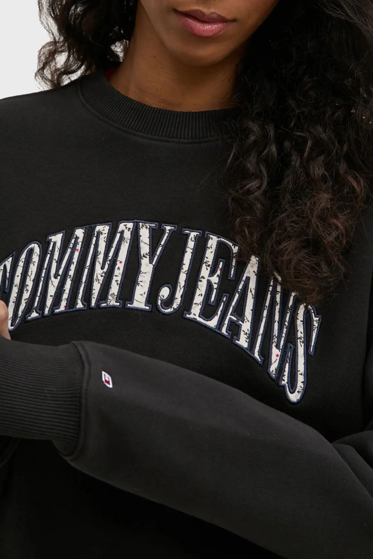 Tommy Jeans Logo Baskılı Pamuklu Relaxed Fit Bisiklet Yaka Bayan Sweat DW0DW20172 BDS SİYAH - 4