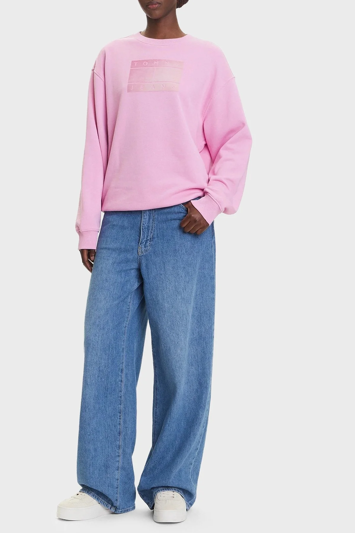 Tommy Jeans Logo Baskılı Pamuklu Relaxed Fit Bisiklet Yaka Bayan Sweat DW0DW21396 U06 PEMBE - 2