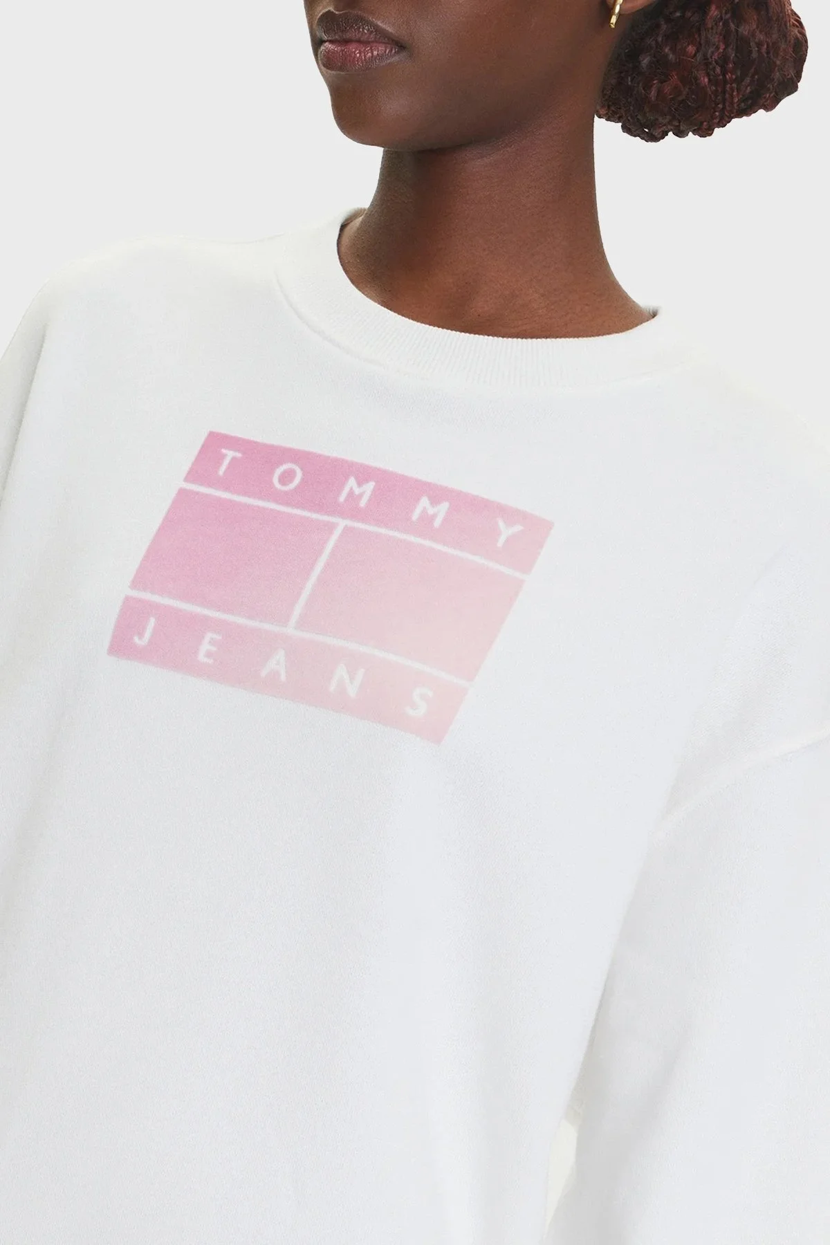 Tommy Jeans Logo Baskılı Pamuklu Relaxed Fit Bisiklet Yaka Bayan Sweat DW0DW21396 YBL BEYAZ - 4