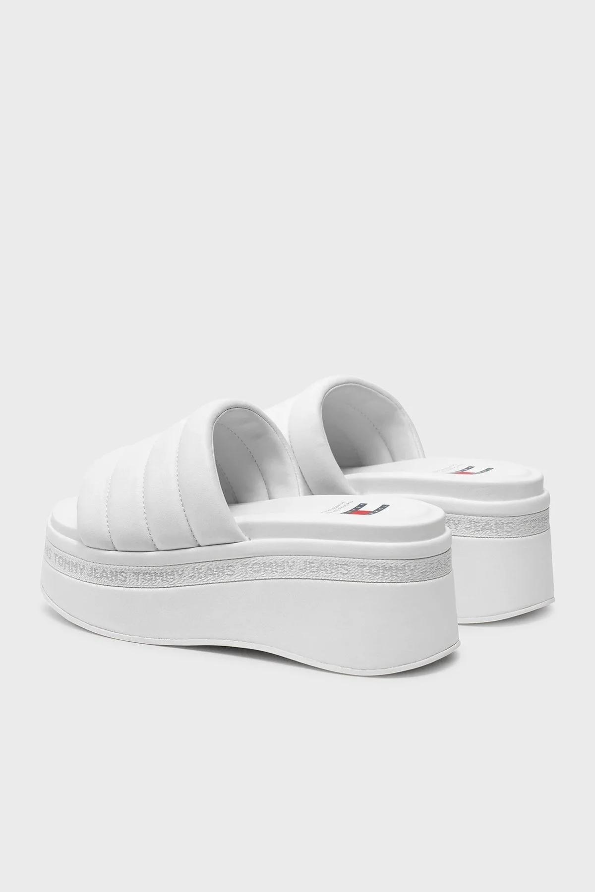 Tommy Jeans Logo Dolgulu Platform Bayan Sandalet EN0EN02455 YBL BEYAZ - 3