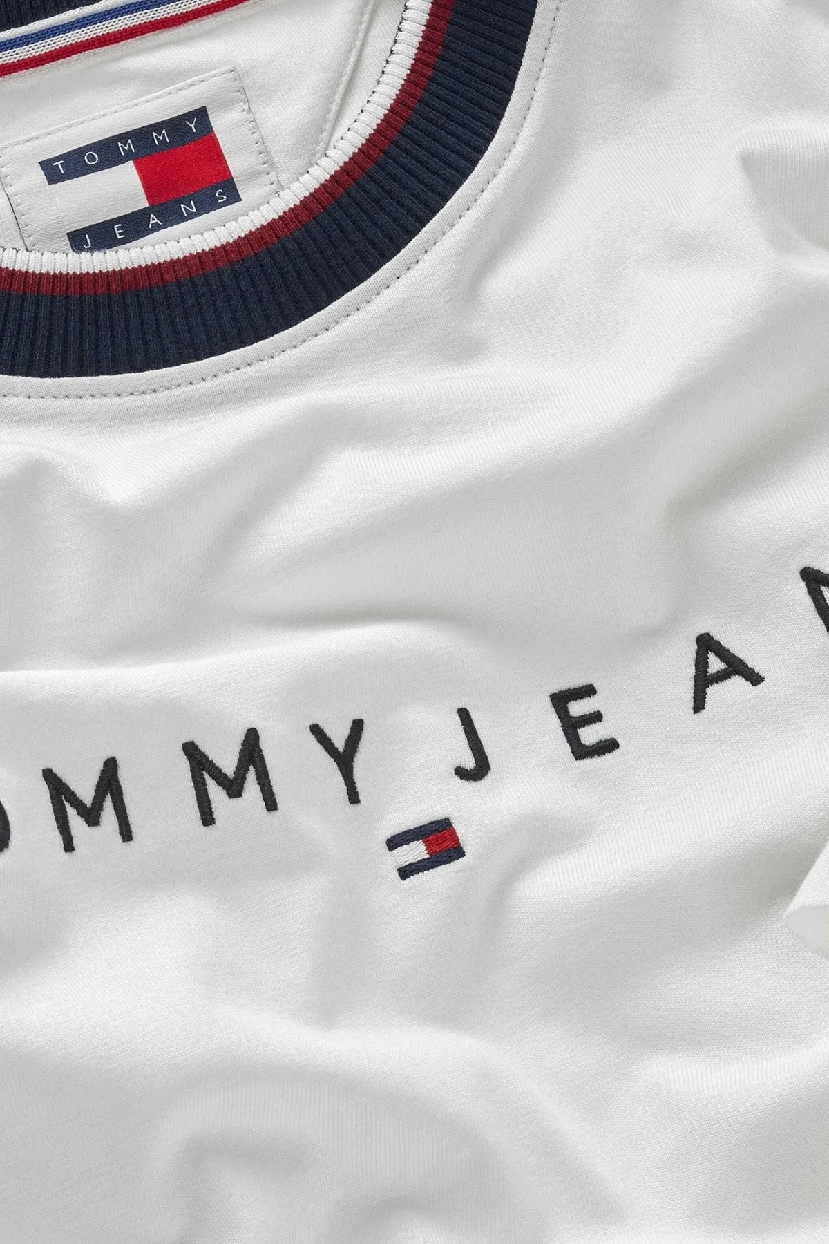 Tommy Jeans Logo İşlemeli % 100 Pamuk Regular Fit Bisiklet Yaka Erkek T Shirt DM0DM19733 YBR BEYAZ - 3