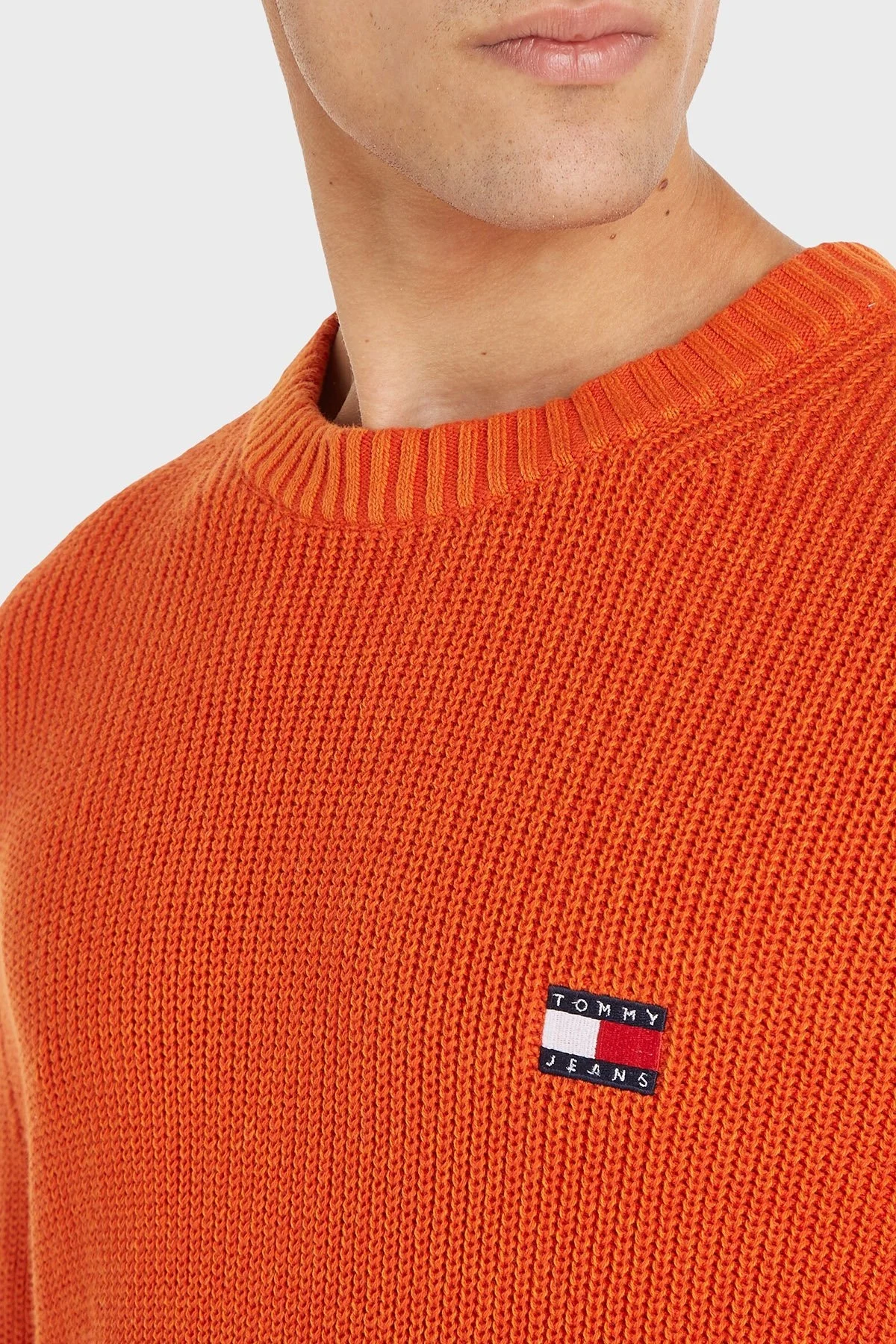 Tommy Jeans Logolu % 100 Pamuk Bisiklet Yaka Regular Fit Triko Örme Erkek Kazak DM0DM17776 SFQ ORANGE - 8