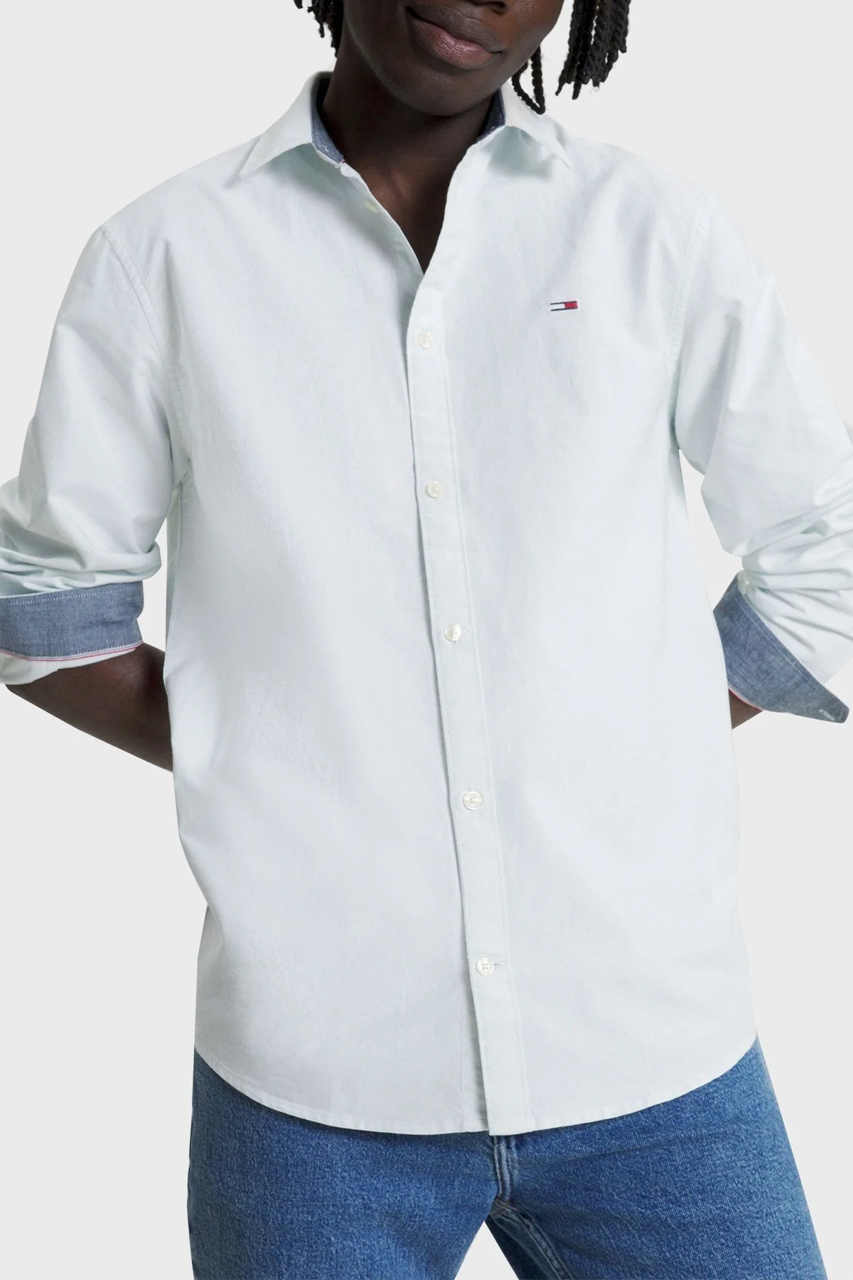 Tommy Jeans Logolu % 100 Pamuk Regular Fit Oxford Erkek Gömlek DM0DM15408 CYO MİNT - 1