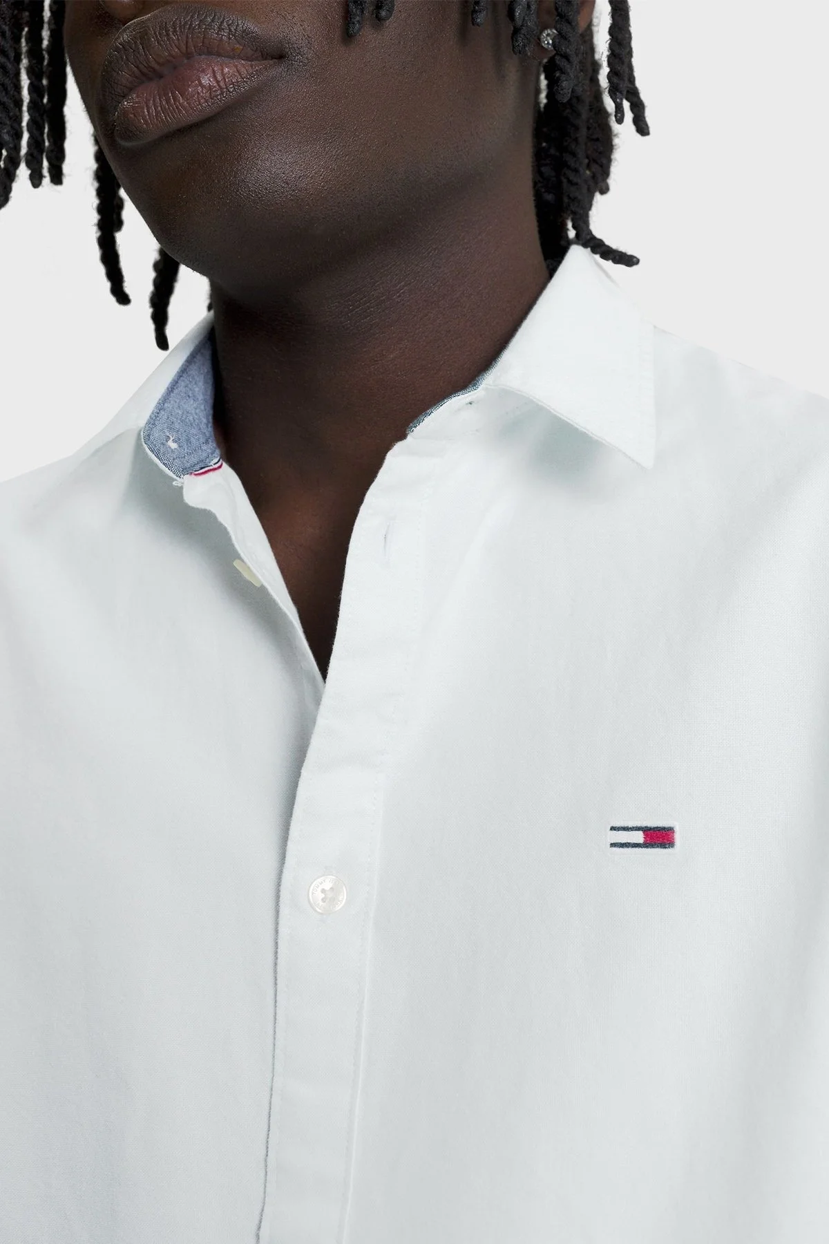 Tommy Jeans Logolu % 100 Pamuk Regular Fit Oxford Erkek Gömlek DM0DM15408 CYO MİNT - 2