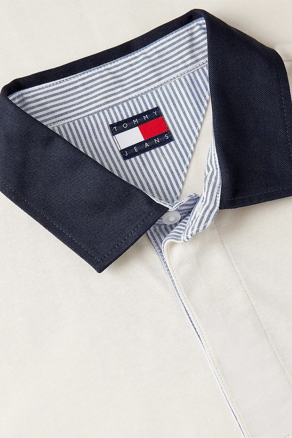 Tommy Jeans Logolu % 100 Pamuk Relaxed Fit Düğmeli Erkek Polo Yaka Sweat DM0DM23070 AEF Bej - 6