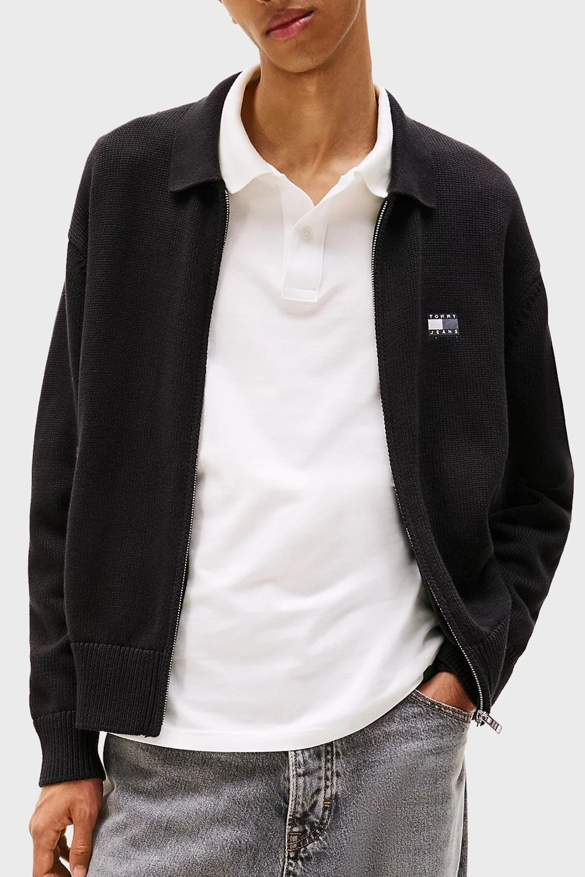 Tommy Jeans Logolu % 100 Pamuk Relaxed Fit Gömlek Yaka Örme Erkek Sweat DM0DM22106 BDS SİYAH - 1