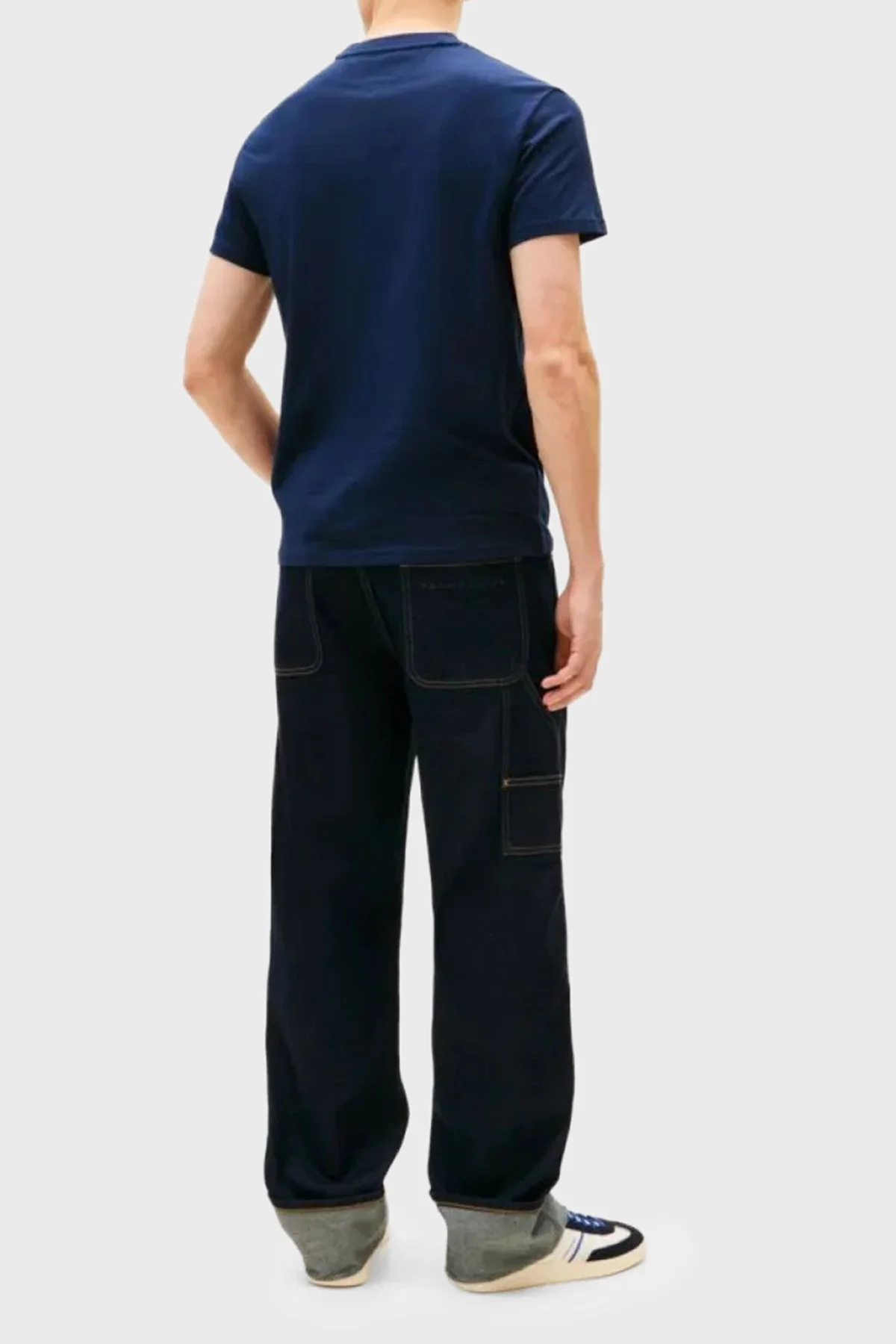Tommy Jeans Logolu % 100 Pamuk Slim Fit Bisiklet Yaka Erkek T Shirt DM0DM22333 C1G LACİVERT - 3