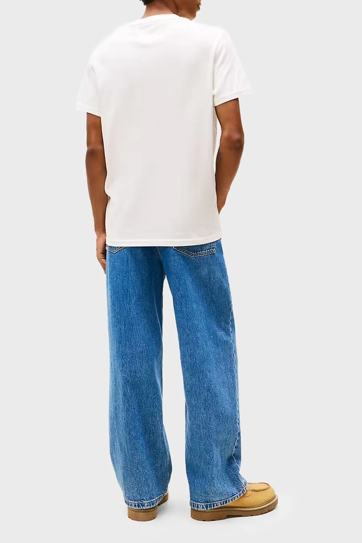 Tommy Jeans Logolu % 100 Pamuk Slim Fit Bisiklet Yaka Erkek T Shirt DM0DM22333 YBH BEYAZ - 2