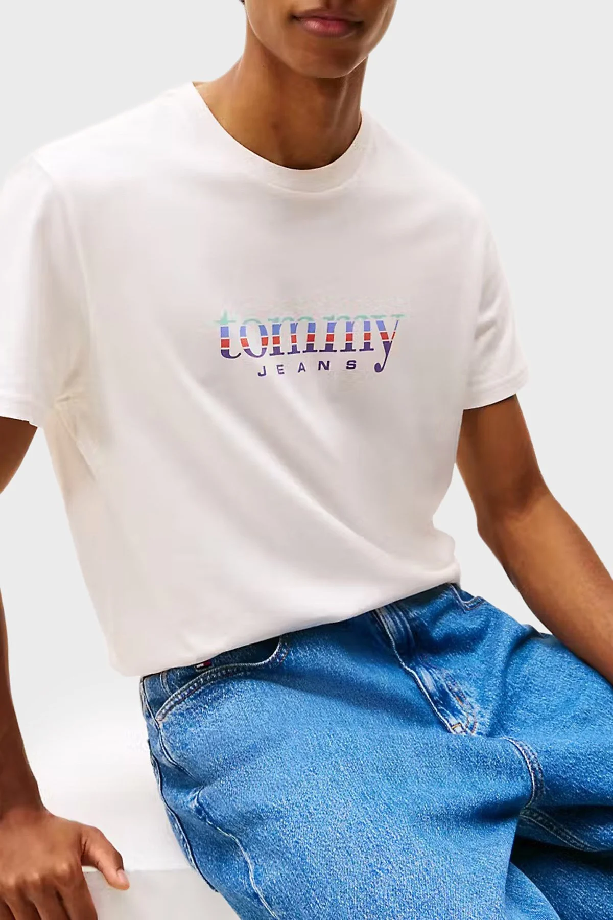 Tommy Jeans Logolu % 100 Pamuk Slim Fit Bisiklet Yaka Erkek T Shirt DM0DM22333 YBH BEYAZ - 3