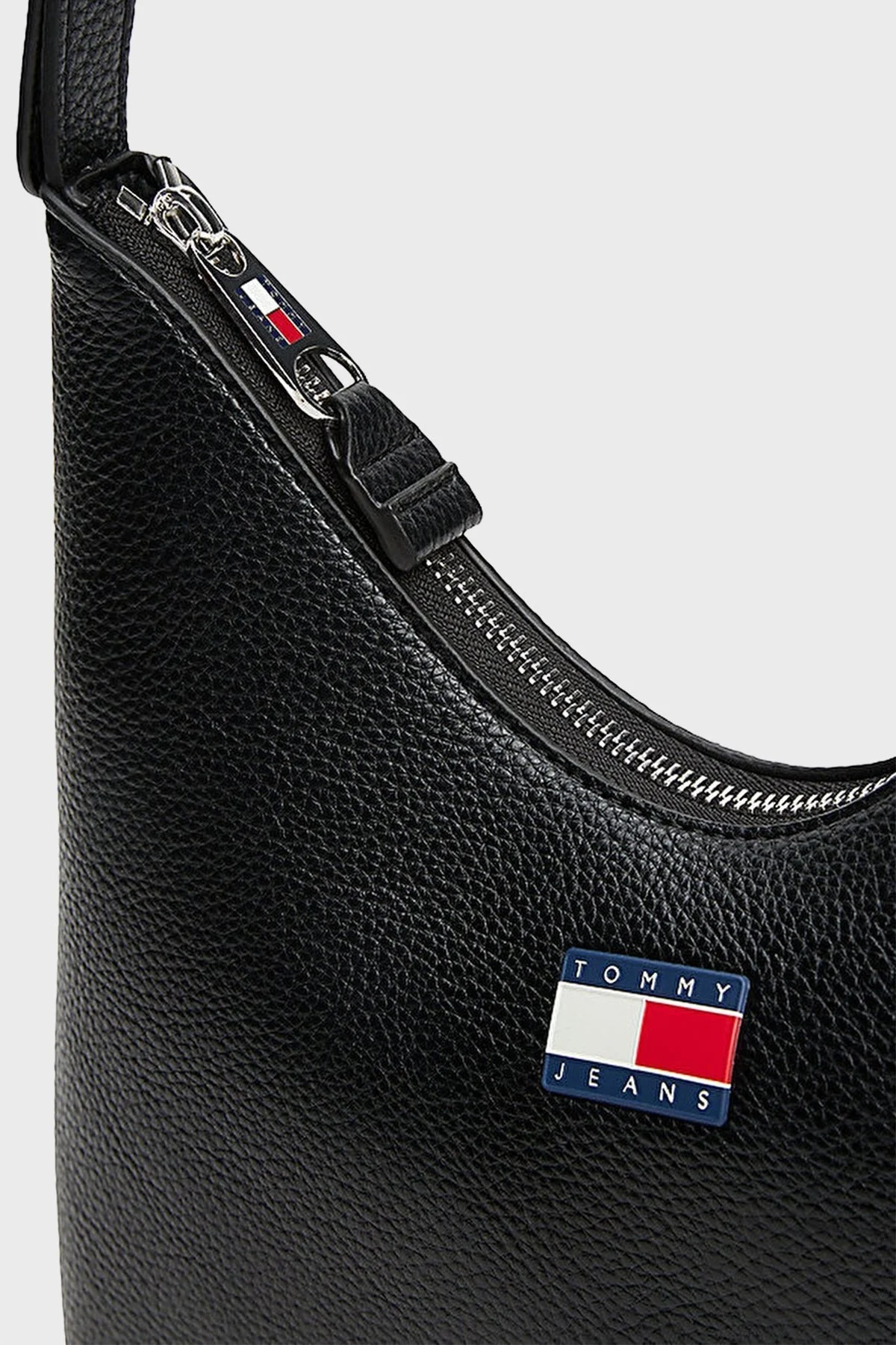 Tommy Jeans Logolu Ayarlanabilen Omuz Askılı Bayan Çanta AW0AW17548 BDS SİYAH - 4