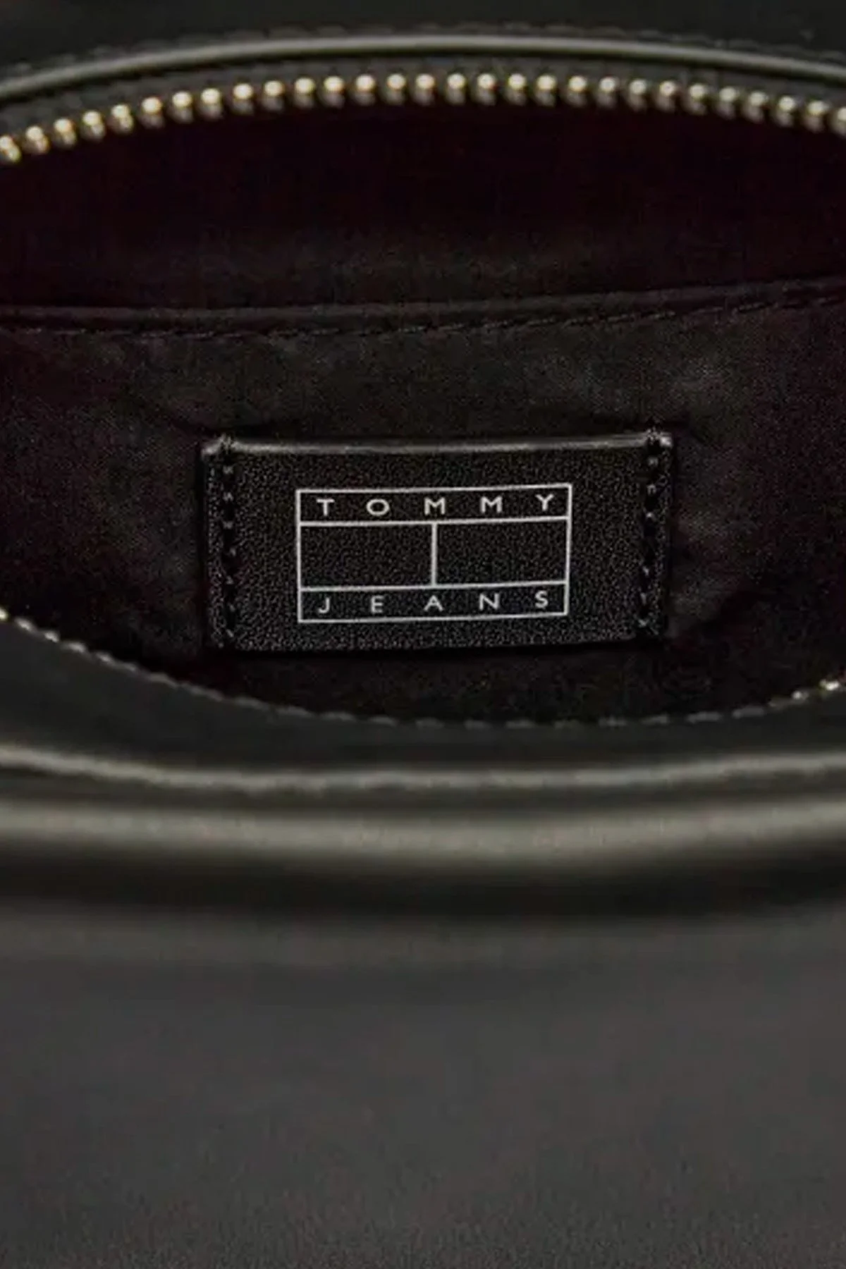 Tommy Jeans Logolu Ayarlanabilir Askılı Bayan Çanta AW0AW16262 BDS SİYAH - 4
