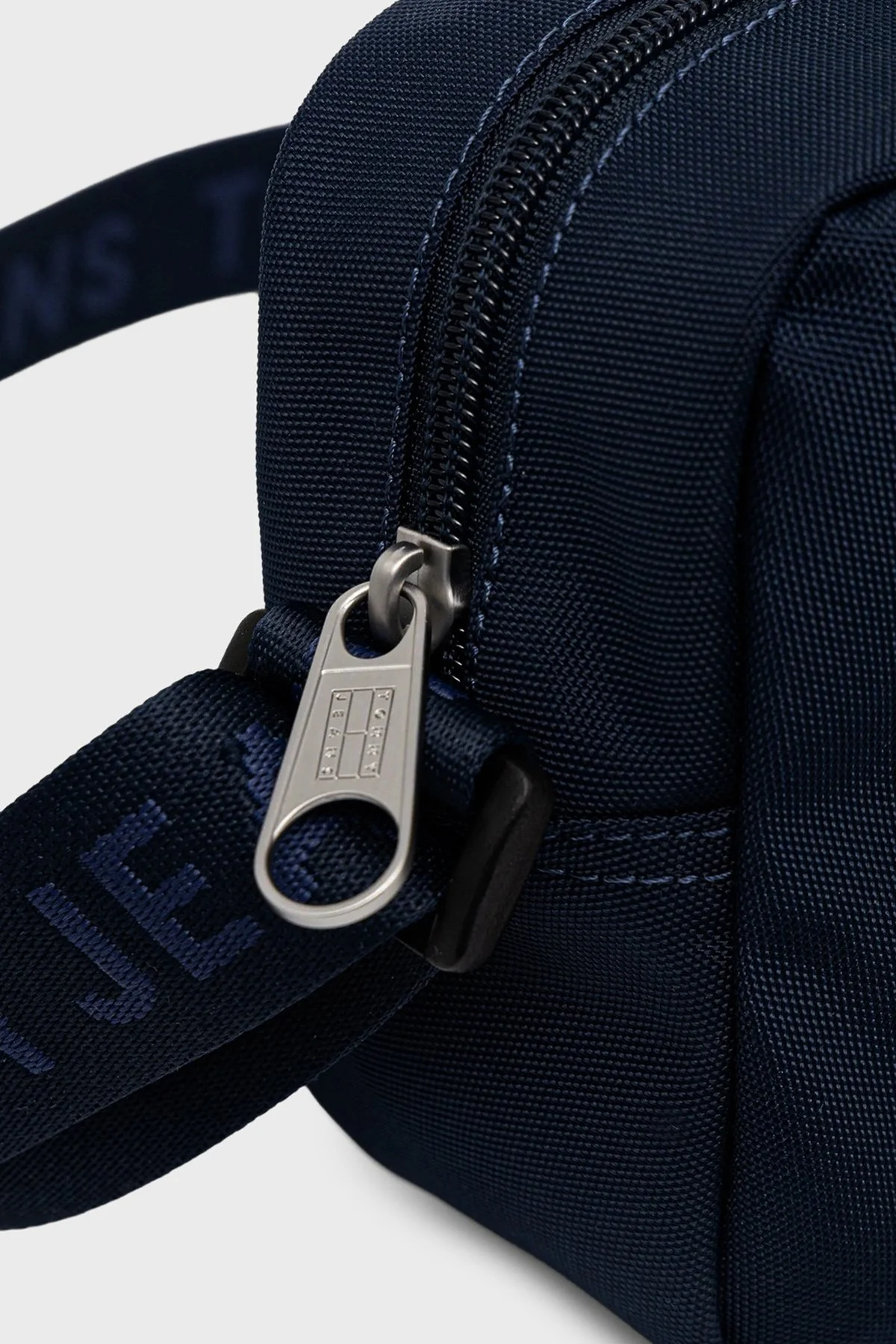 Tommy Jeans Logolu Ayarlanabilir Askılı Bayan Çanta AW0AW17286 C1G LACİVERT - 9