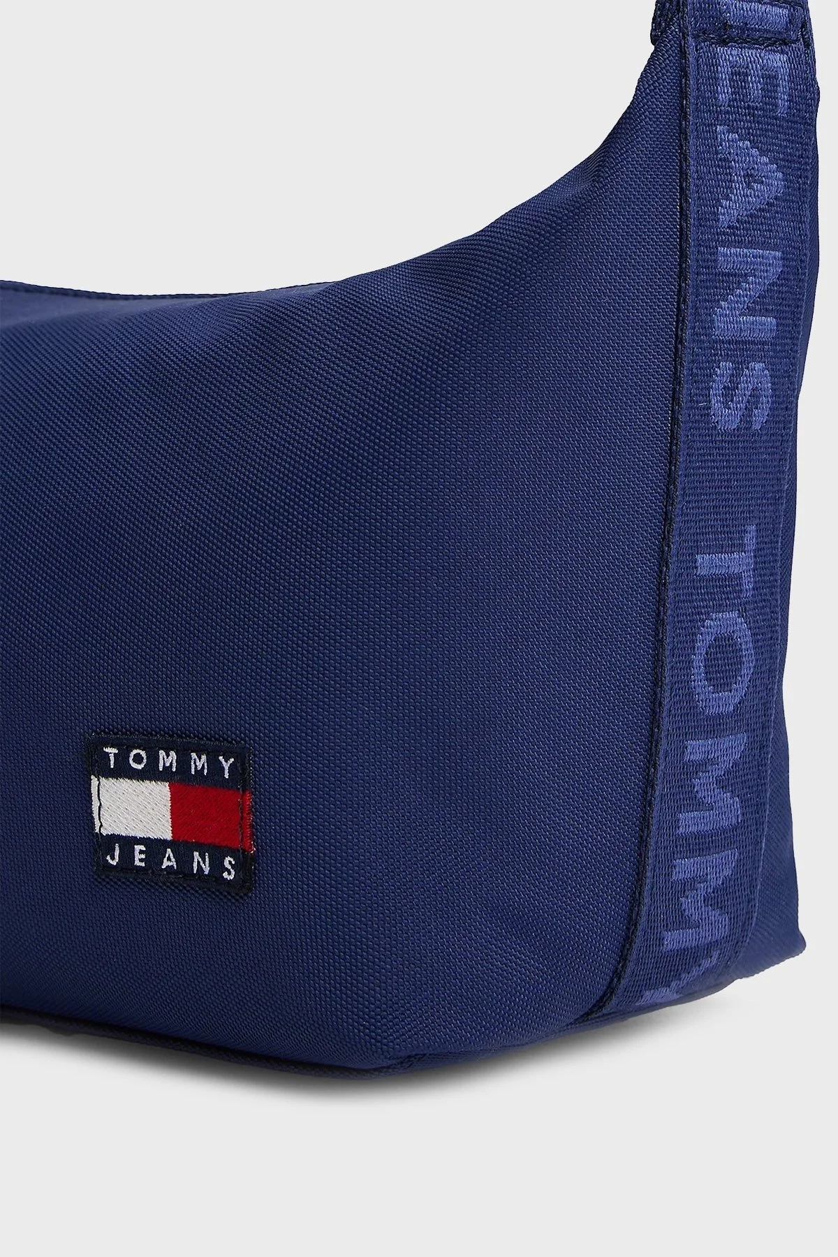 Tommy Jeans Logolu Ayarlanabilir Askılı Bayan Çanta AW0AW17287 C67 KOYU MAVİ - 5