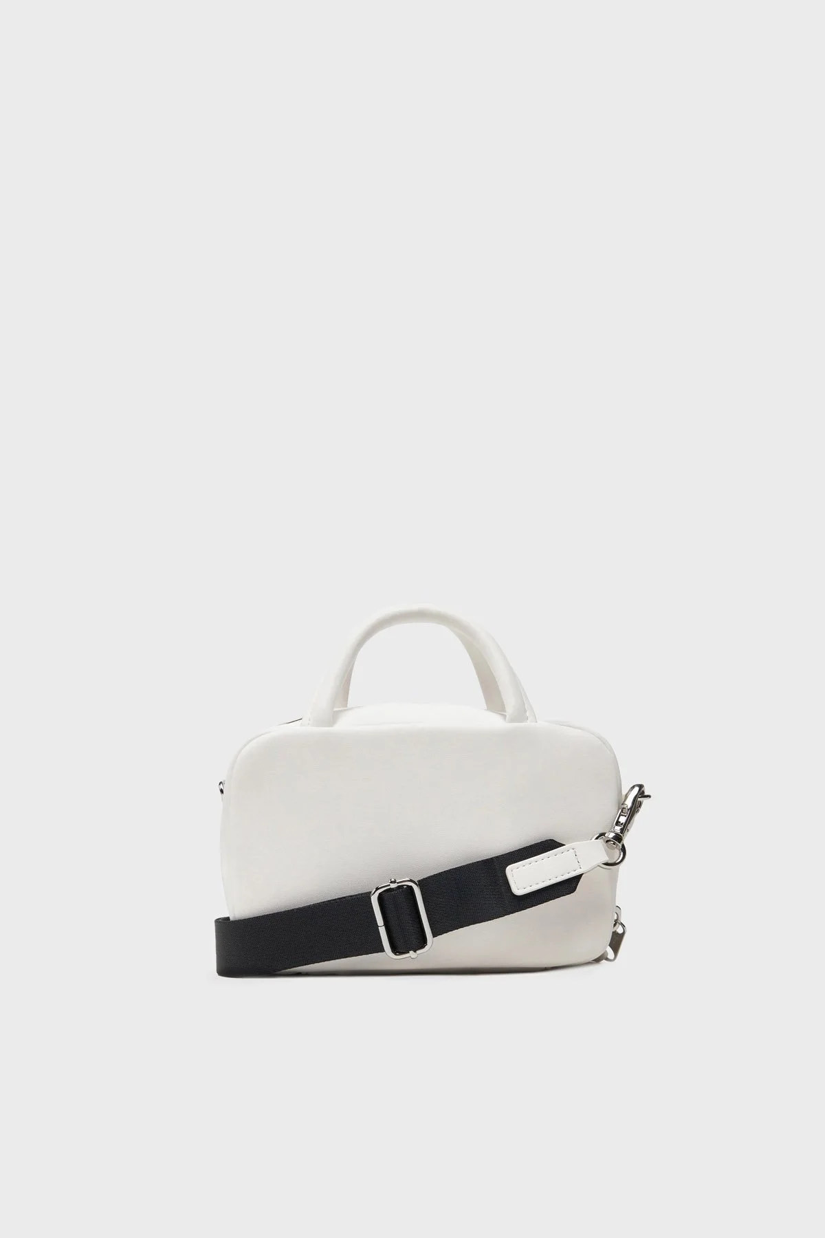 Tommy Jeans Logolu Ayarlanabilir Askılı Bayan Çanta AW0AW17294 YBH BEYAZ - 7