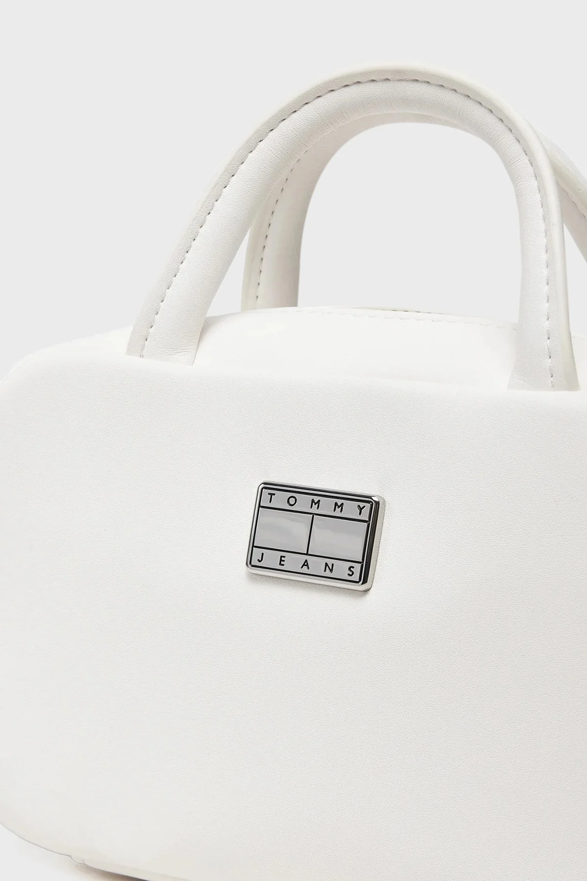 Tommy Jeans Logolu Ayarlanabilir Askılı Bayan Çanta AW0AW17294 YBH BEYAZ - 10