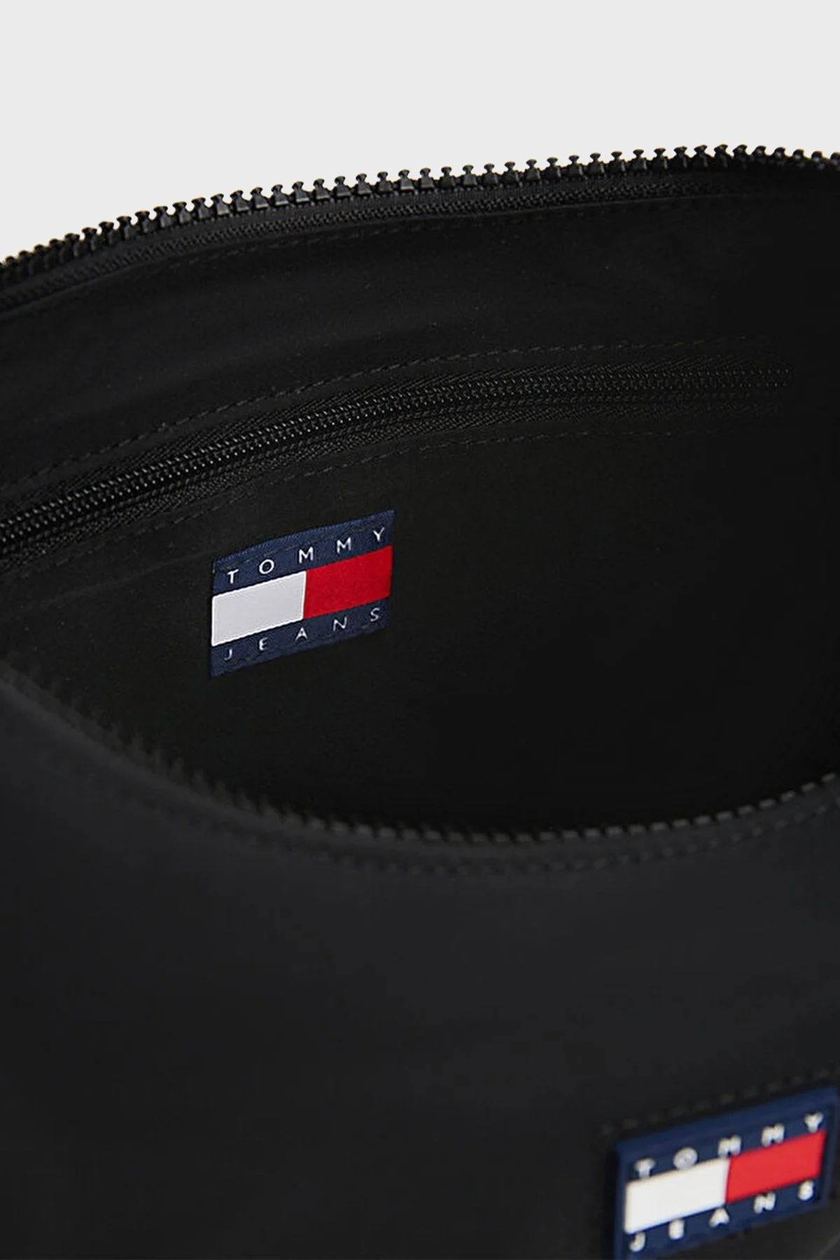 Tommy Jeans Logolu Ayarlanabilir Askılı Bayan Çanta AW0AW17547 BDS SİYAH - 4