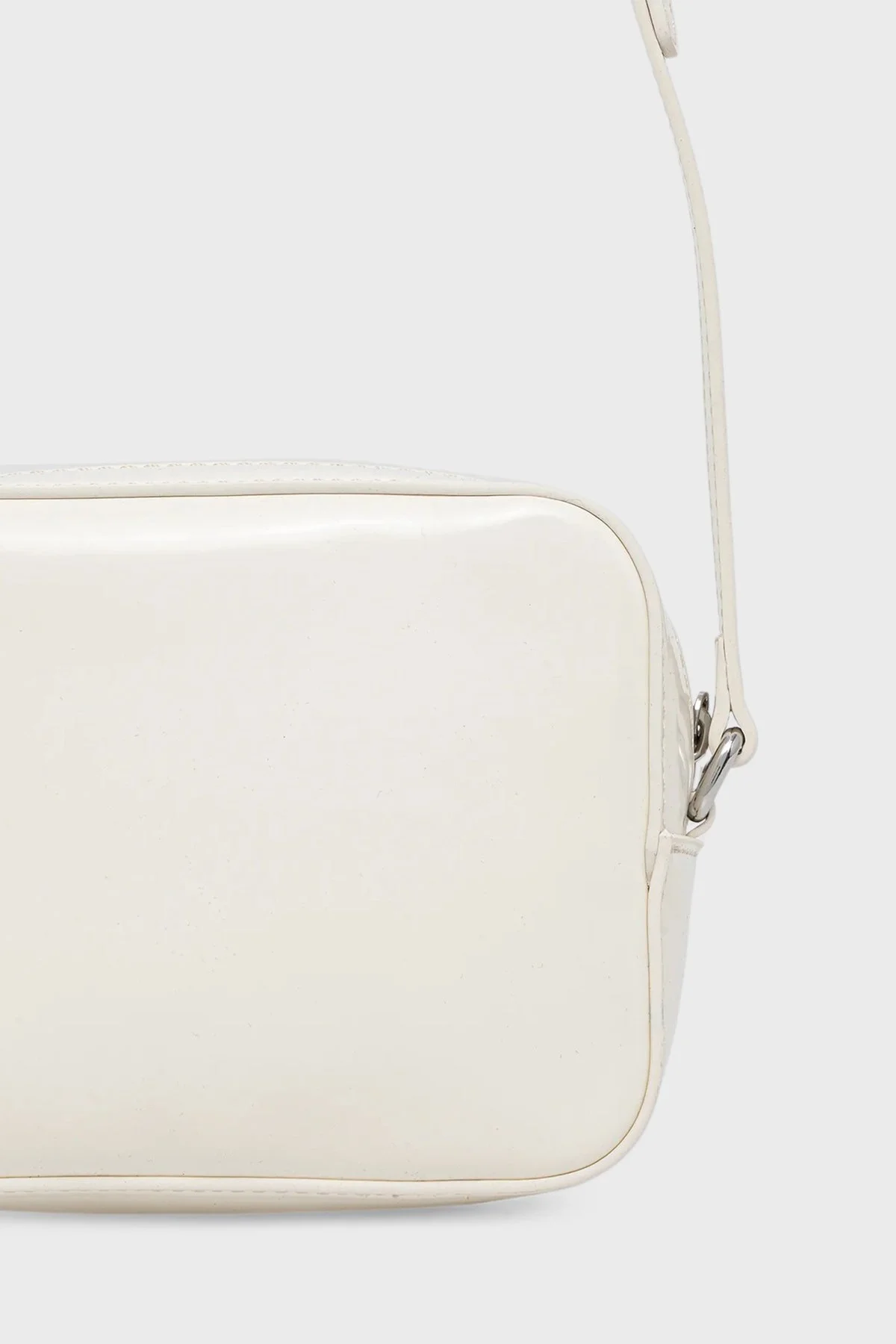 Tommy Jeans Logolu Ayarlanabilir Askılı Bayan Çanta AW0AW17864 YBI BEYAZ - 3