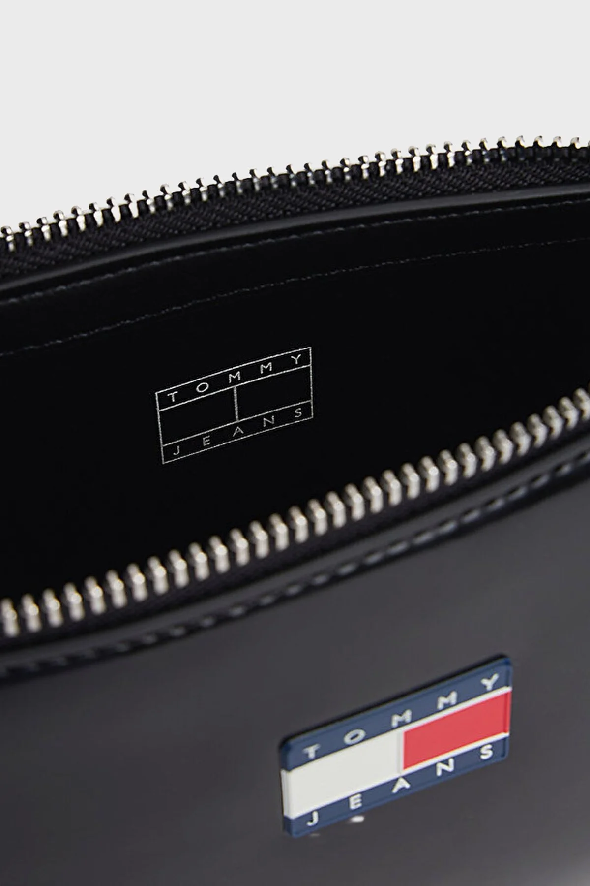 Tommy Jeans Logolu Ayarlanabilir Askılı Bayan Çanta AW0AW17866 BDS SİYAH - 5