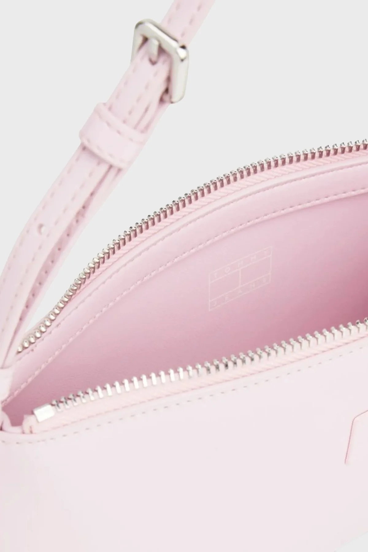 Tommy Jeans Logolu Ayarlanabilir Askılı Bayan Çanta AW0AW17866 TON PEMBE - 4