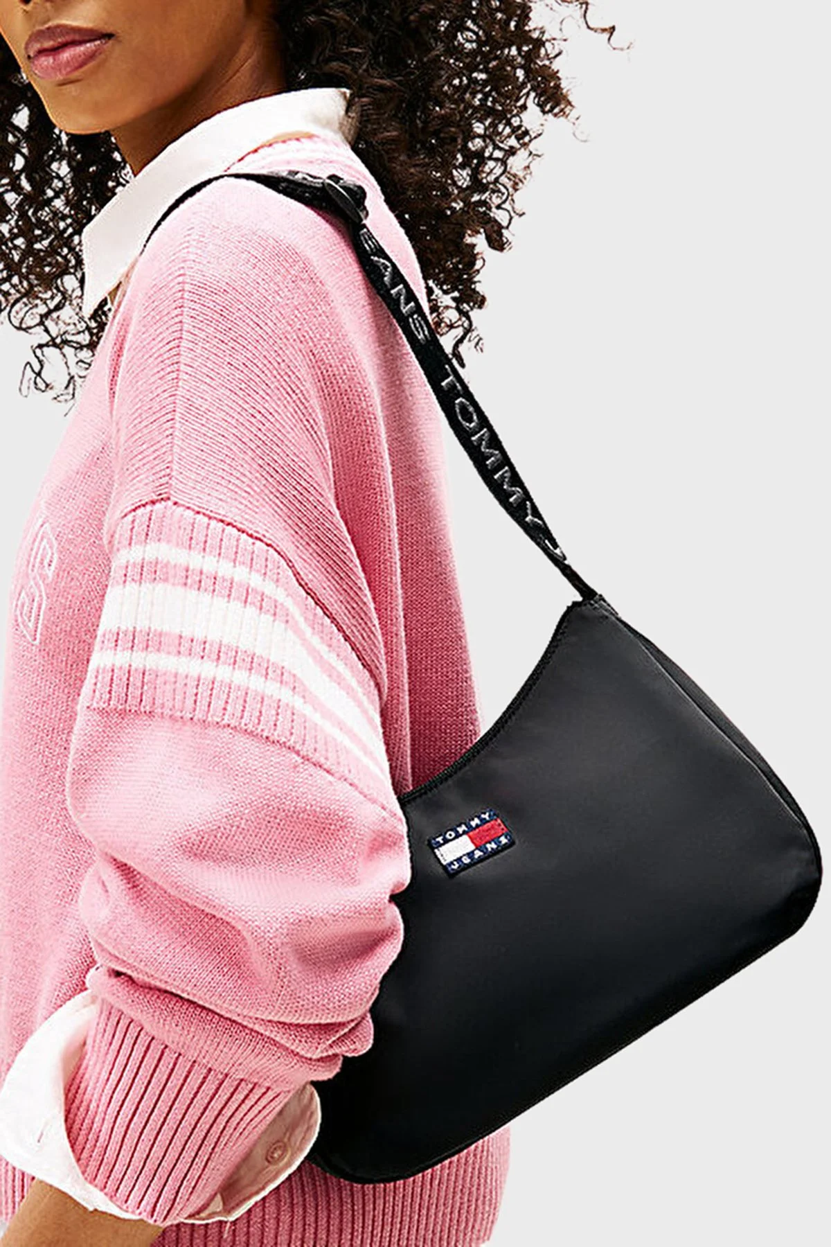 Tommy Jeans Logolu Ayarlanabilir Askılı Kadın Çanta AW0AW17888 BDS SİYAH - 2