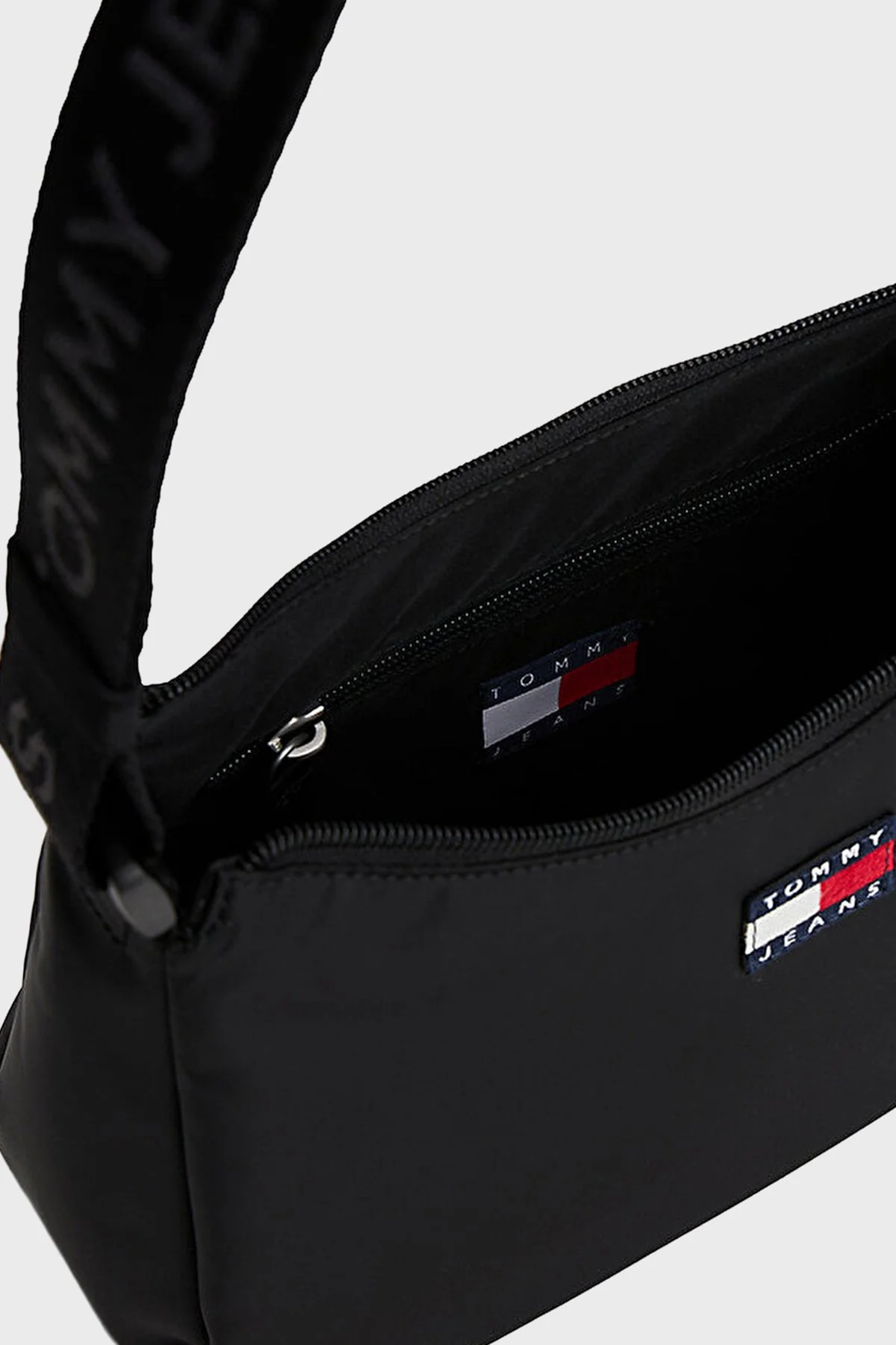 Tommy Jeans Logolu Ayarlanabilir Askılı Kadın Çanta AW0AW17888 BDS SİYAH - 4