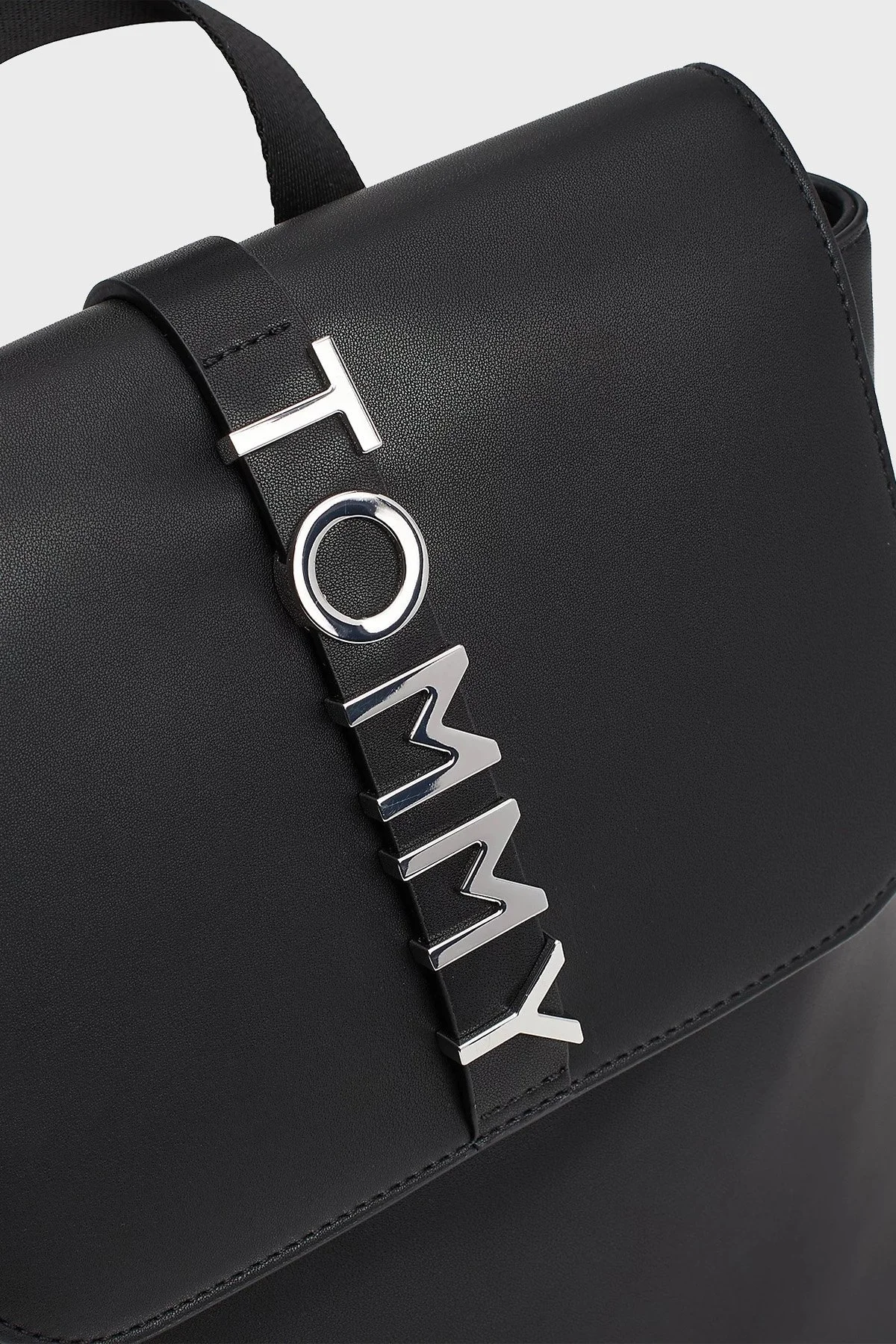 Tommy Jeans Logolu Ayarlanabilir Askılı Bayan Sırt Çantası AW0AW16506 BDS SİYAH - 8