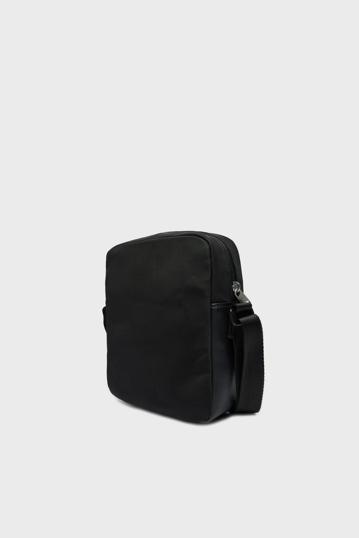 Tommy Jeans Logolu Ayarlanabilir Askılı Erkek Çanta AM0AM12390 BDS SİYAH - 3