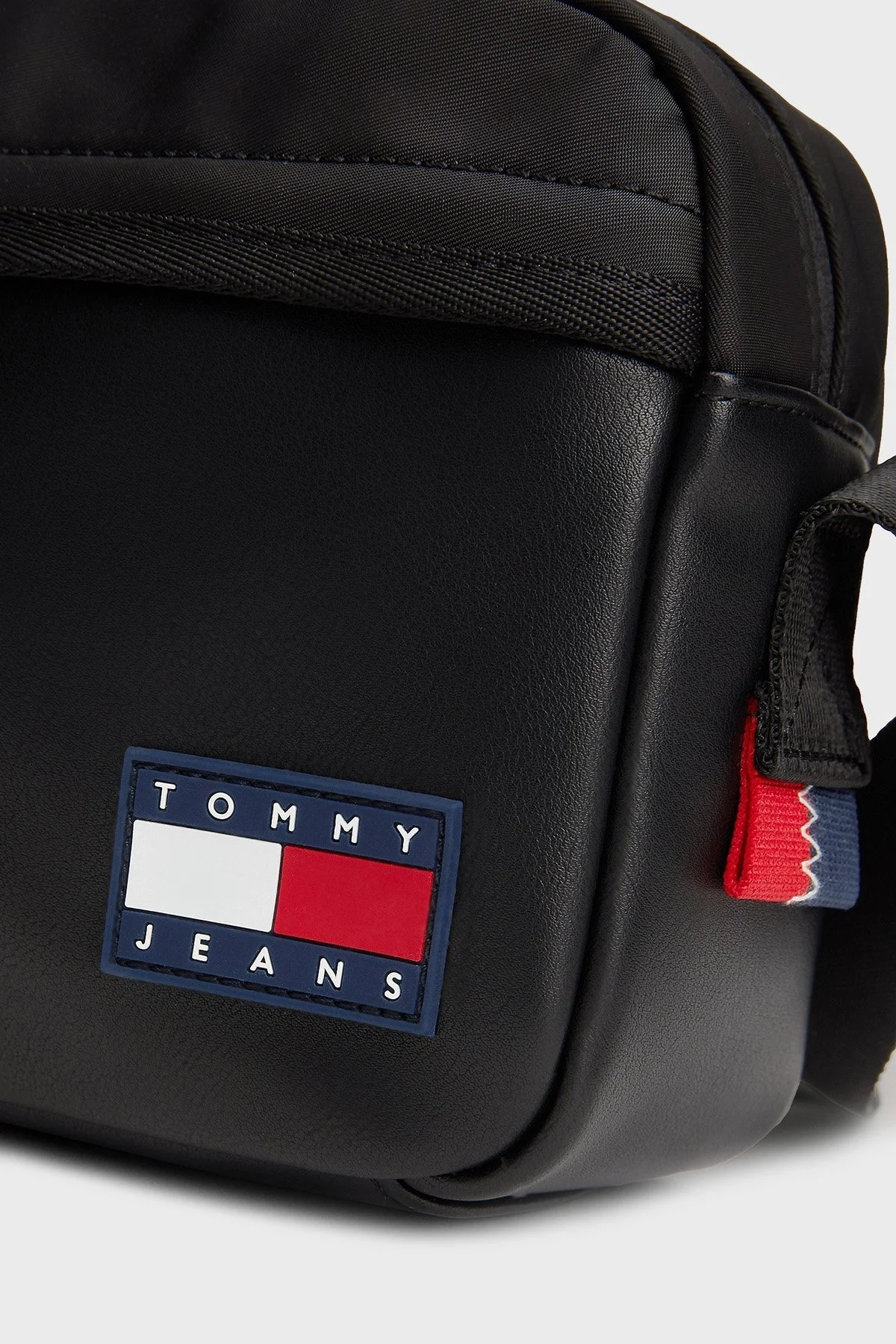 Tommy Jeans Logolu Ayarlanabilir Askılı Erkek Çanta AM0AM12396 BDS SİYAH - 5