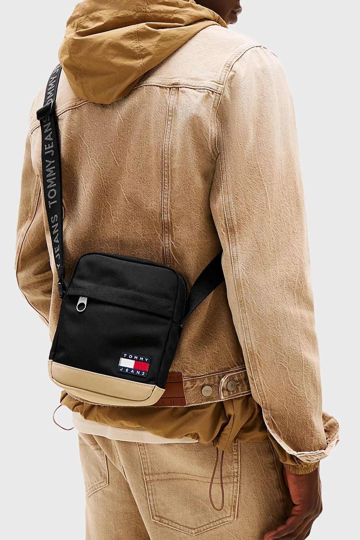 Tommy Jeans Logolu Ayarlanabilir Askılı Erkek Çanta AM0AM13265 BDS SİYAH - 7