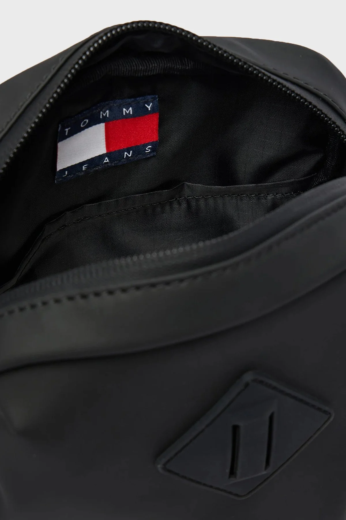 Tommy Jeans Logolu Ayarlanabilir Askılı Erkek Çanta AM0AM14214 BDS SİYAH - 5