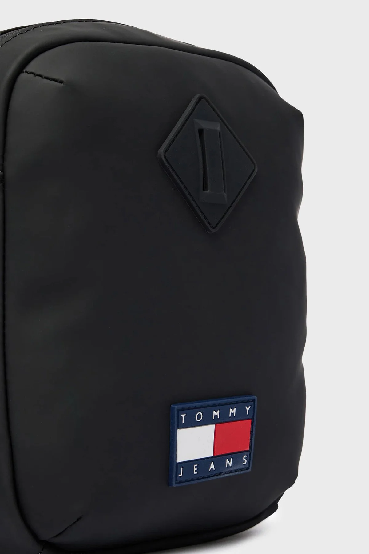 Tommy Jeans Logolu Ayarlanabilir Askılı Erkek Çanta AM0AM14214 BDS SİYAH - 6