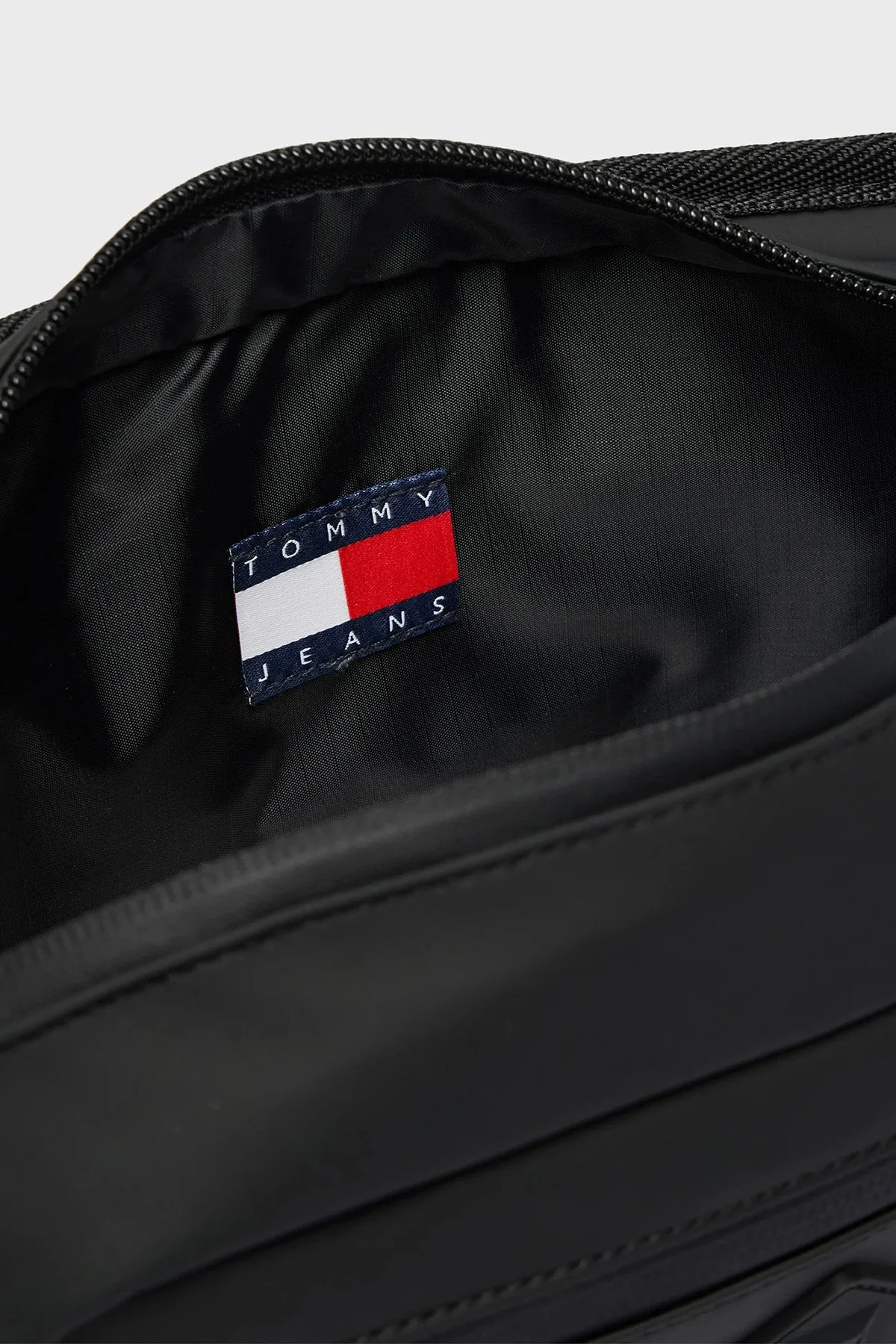 Tommy Jeans Logolu Ayarlanabilir Askılı Erkek Çanta AM0AM14215 BDS SİYAH - 5