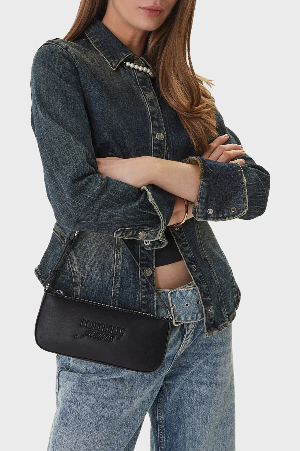 Tommy Jeans Logolu Ayarlanabilir Askılı Kadın Çanta AW0AW18449 BDS SİYAH - 2