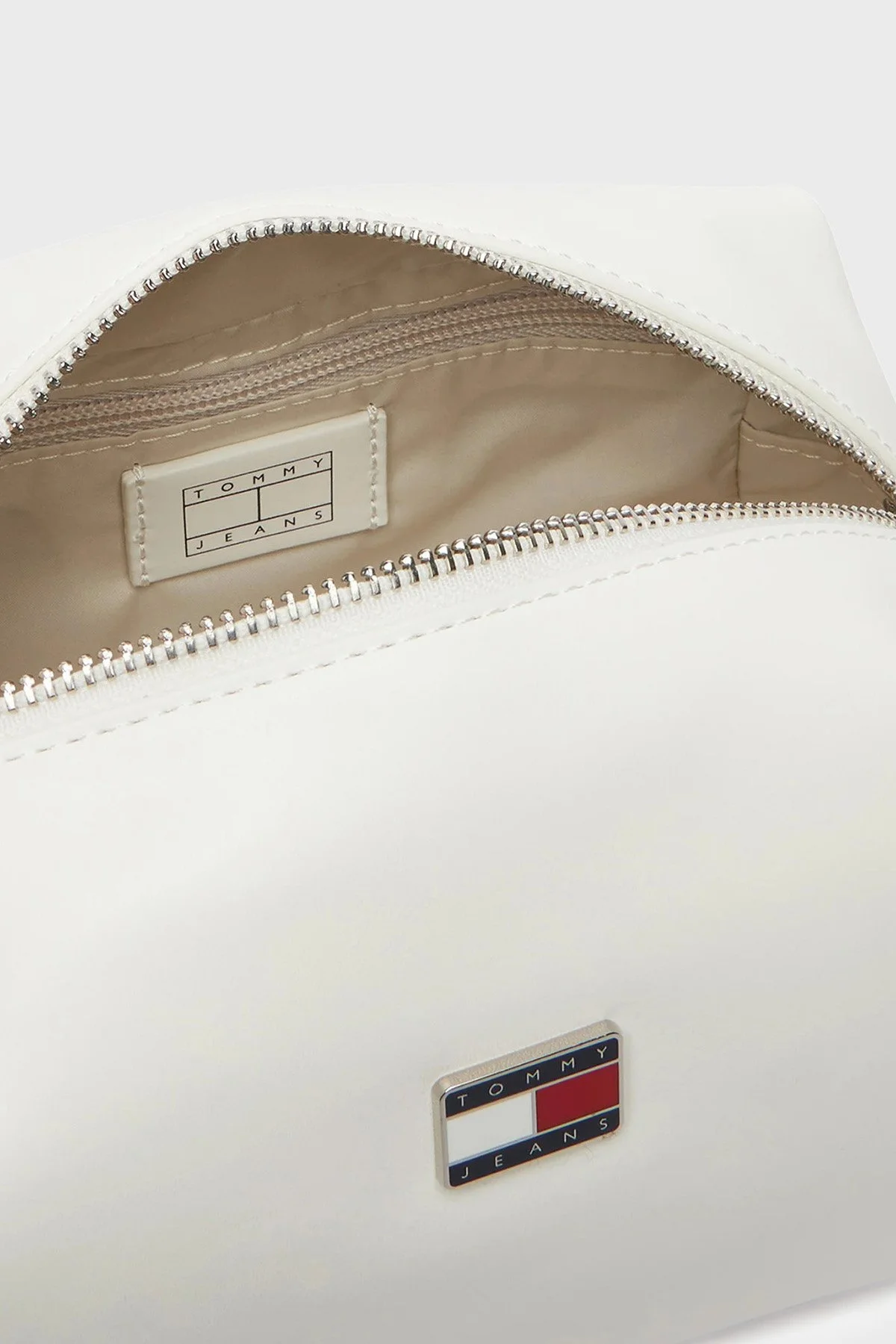 Tommy Jeans Logolu Ayarlanabilir Askılı Kadın Çanta AW0AW18456 YBL BEYAZ - 5