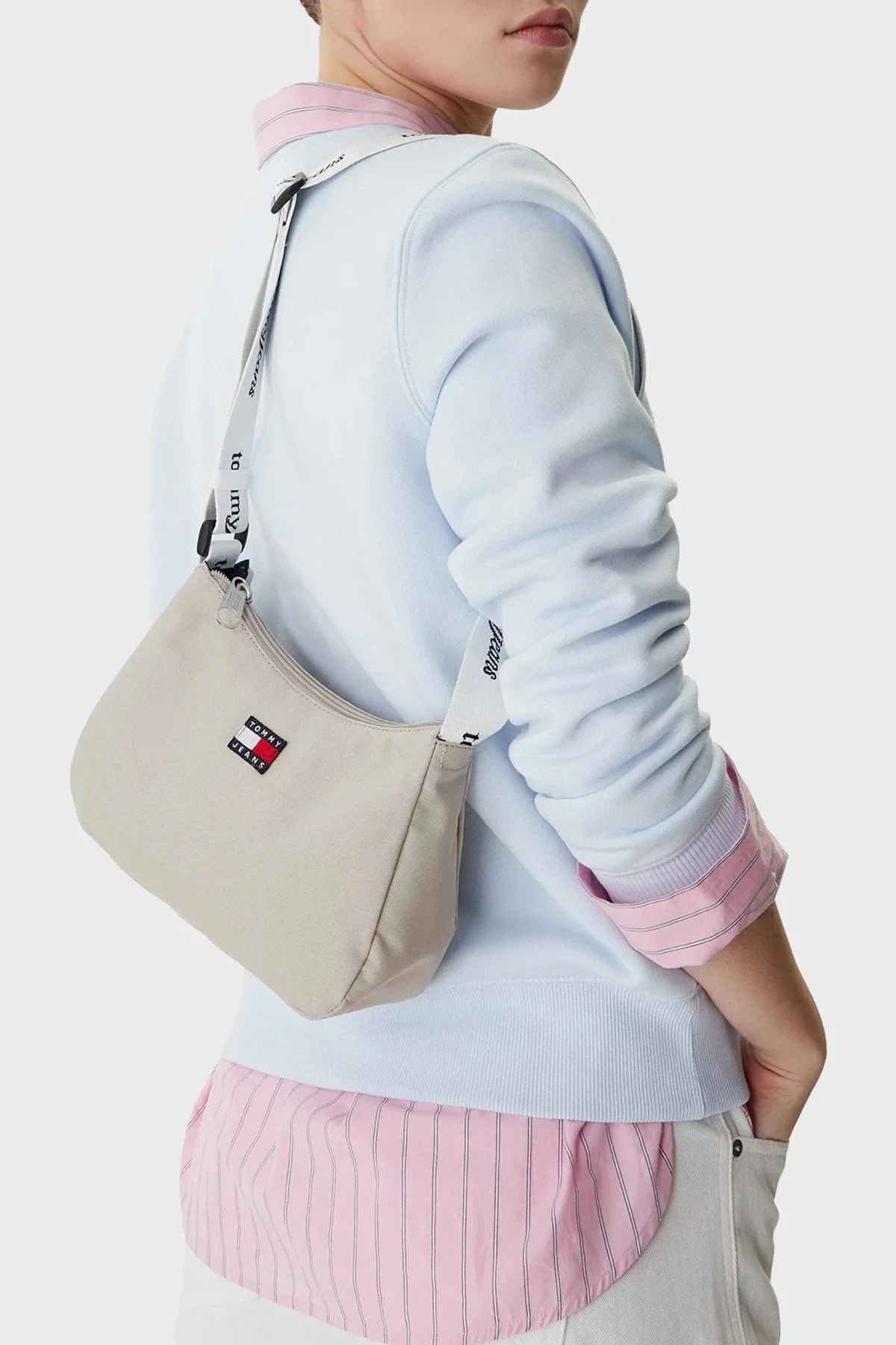 Tommy Jeans Logolu Ayarlanabilir Askılı Kadın Çanta AW0AW18463 AEP BEJ - 2