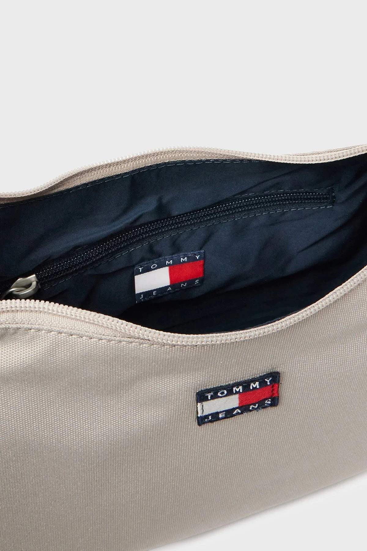 Tommy Jeans Logolu Ayarlanabilir Askılı Kadın Çanta AW0AW18463 AEP BEJ - 5