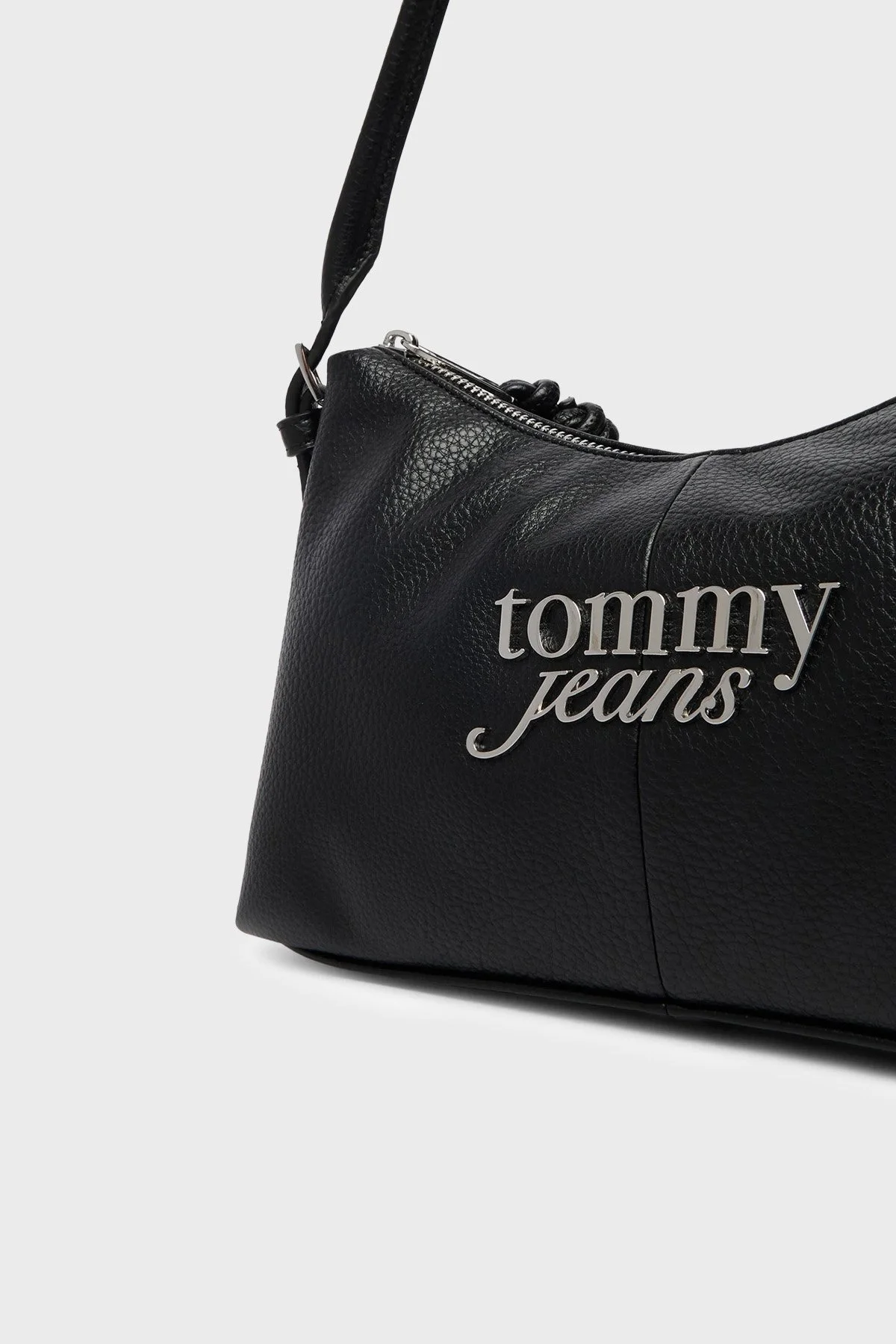 Tommy Jeans Logolu Ayarlanabilir Askılı Kadın Çanta AW0AW18468 BDS SİYAH - 6