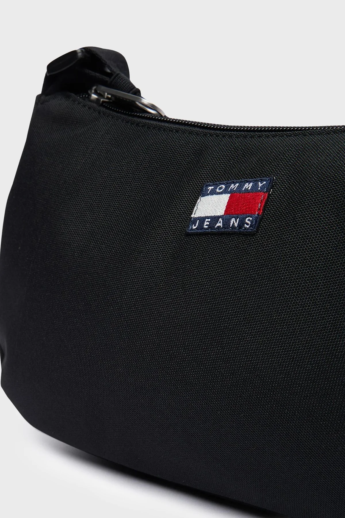 Tommy Jeans Logolu Ayarlanabilir Askılı Kadın Çanta AW0AW18768 BDS Siyah - 4