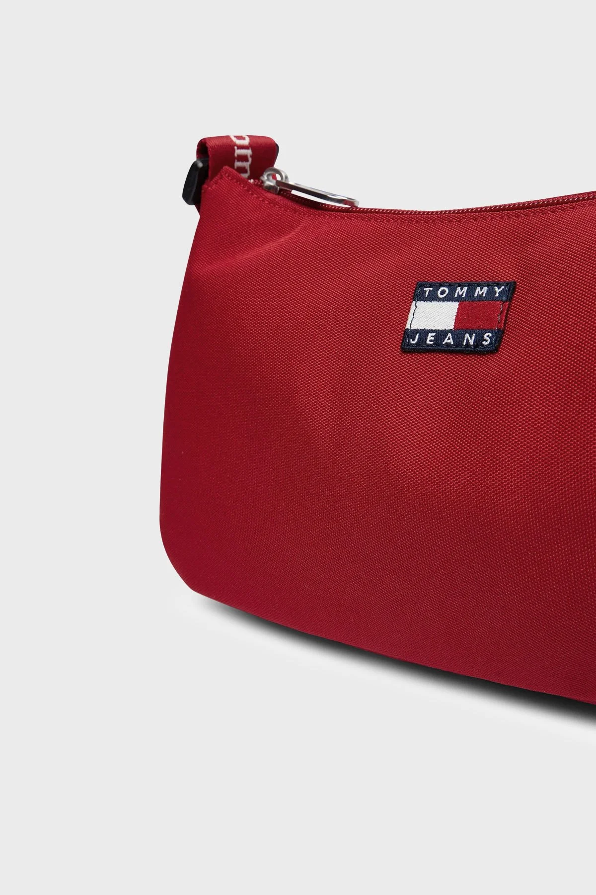 Tommy Jeans Logolu Ayarlanabilir Askılı Kadın Çanta AW0AW18768 XMP Kırmızı - 6