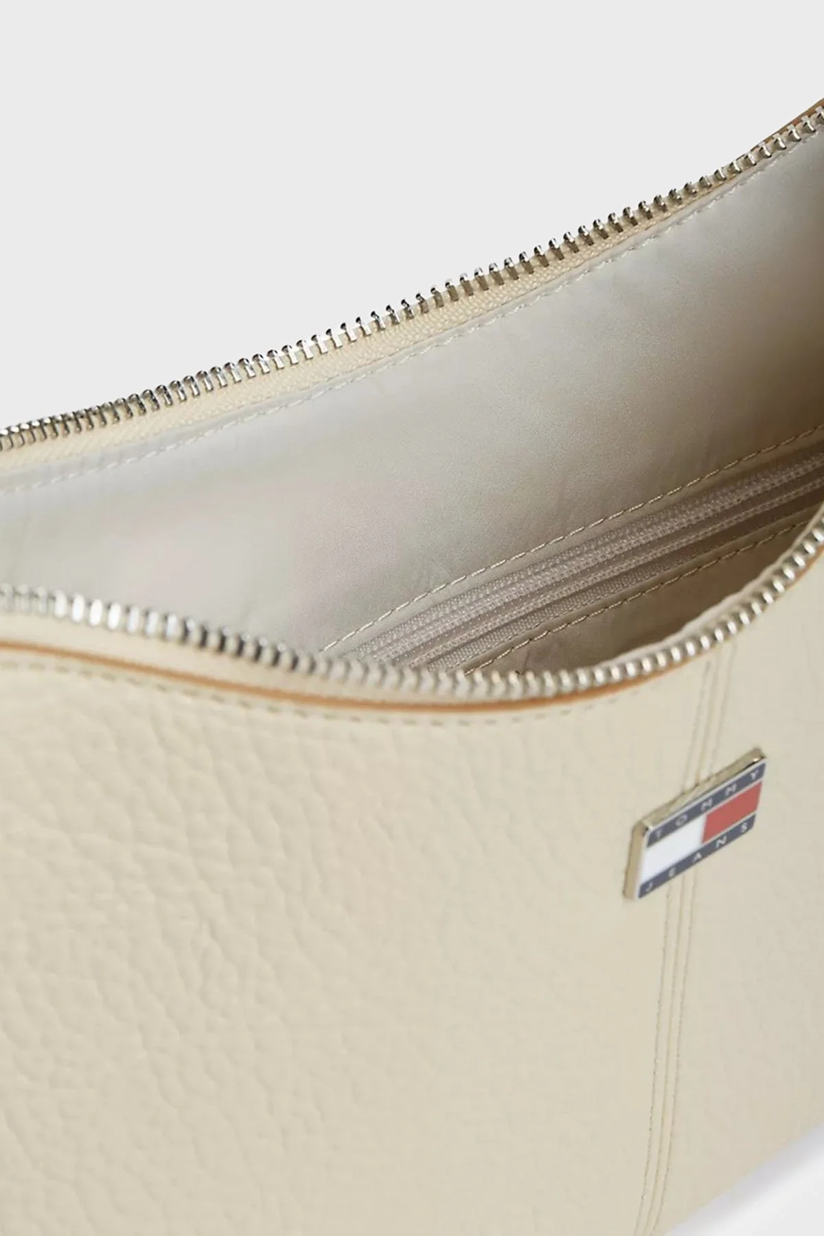 Tommy Jeans Logolu Ayarlanabilir Askılı Kadın Çanta AW0AW18777 ACX Bej - 4