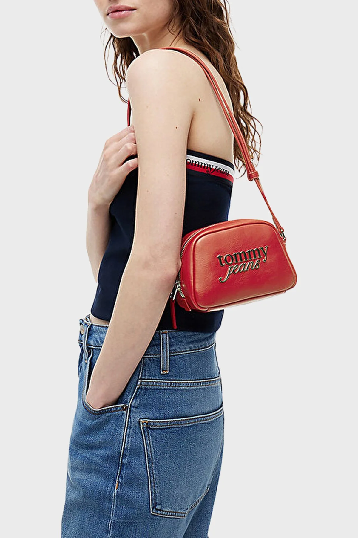 Tommy Jeans Logolu Ayarlanabilir Askılı Kadın Çanta AW0AW18785 XMP Kırmızı - 2