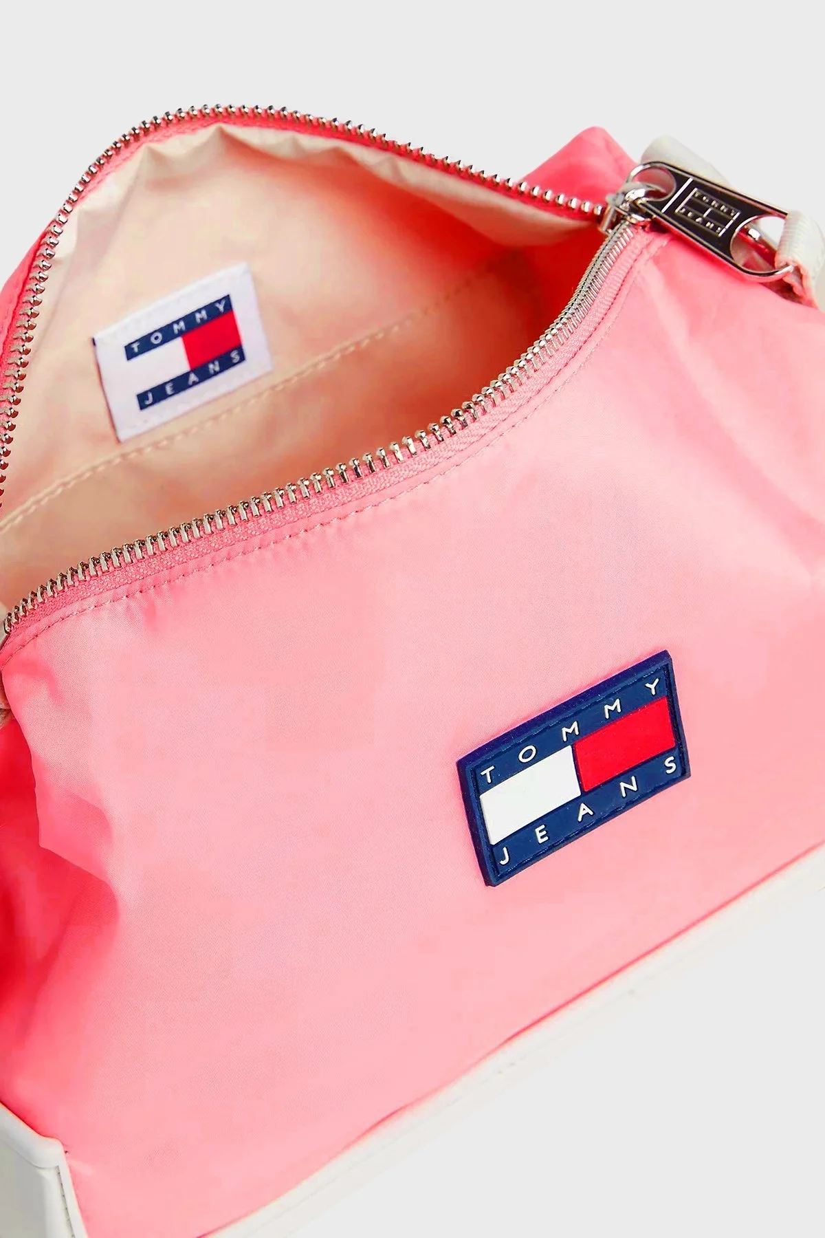 Tommy Jeans Logolu Ayarlanabilir Çapraz Askılı Bayan Çanta AW0AW15950 TIC PEMBE - 3