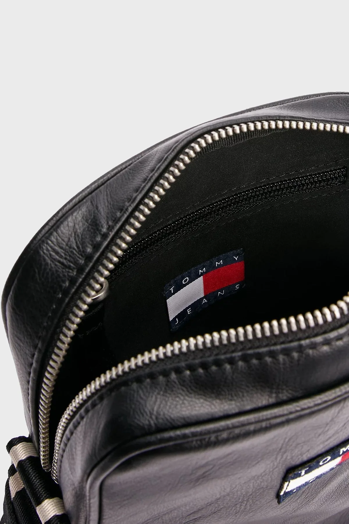 Tommy Jeans Logolu Ayarlanabilir Çapraz Askılı Erkek Çanta AM0AM12898 BDS SİYAH - 9