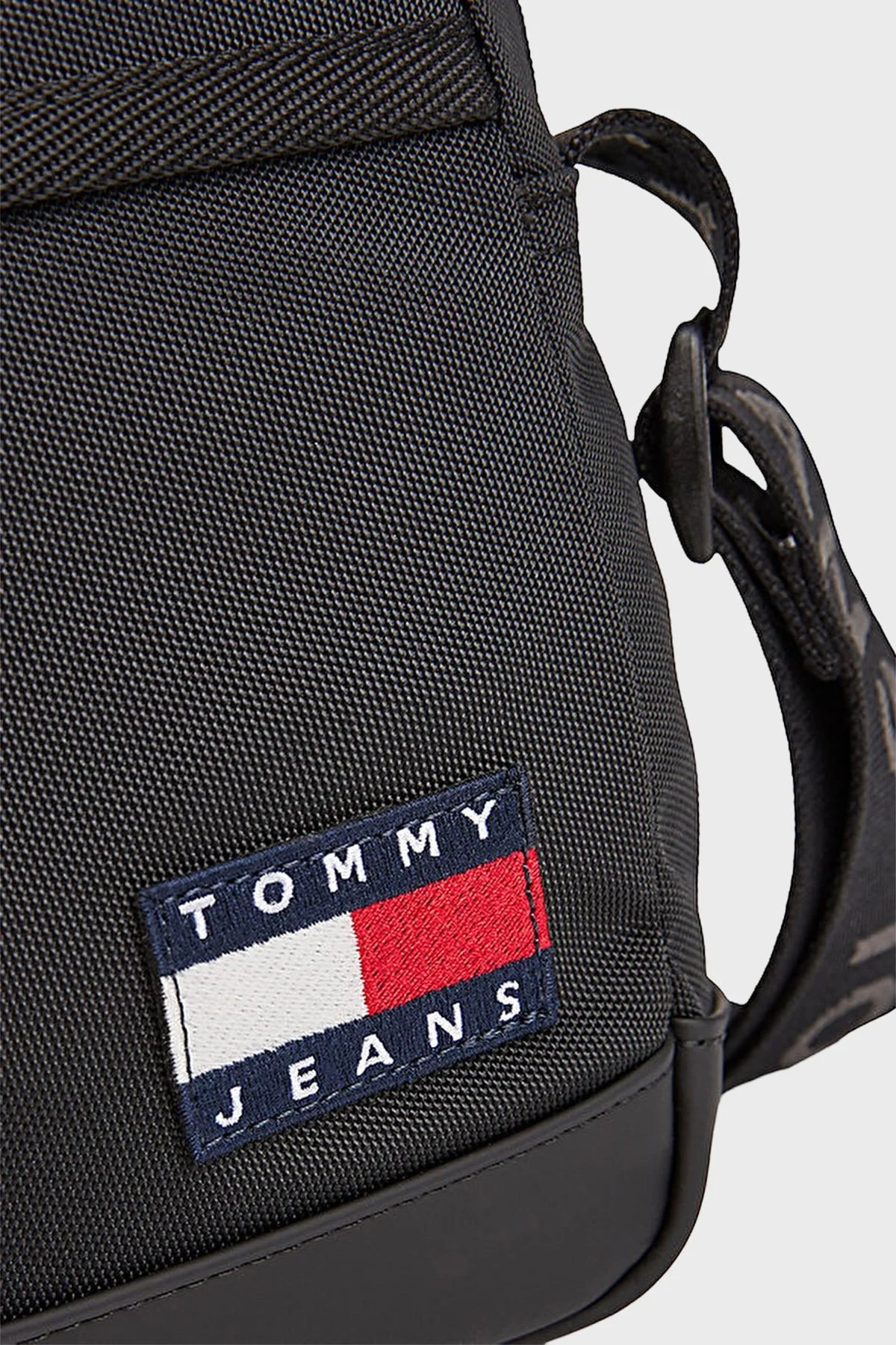 Tommy Jeans Logolu Ayarlanabilir Çapraz Askılı Erkek Çanta AM0AM13389 BDS SİYAH - 5