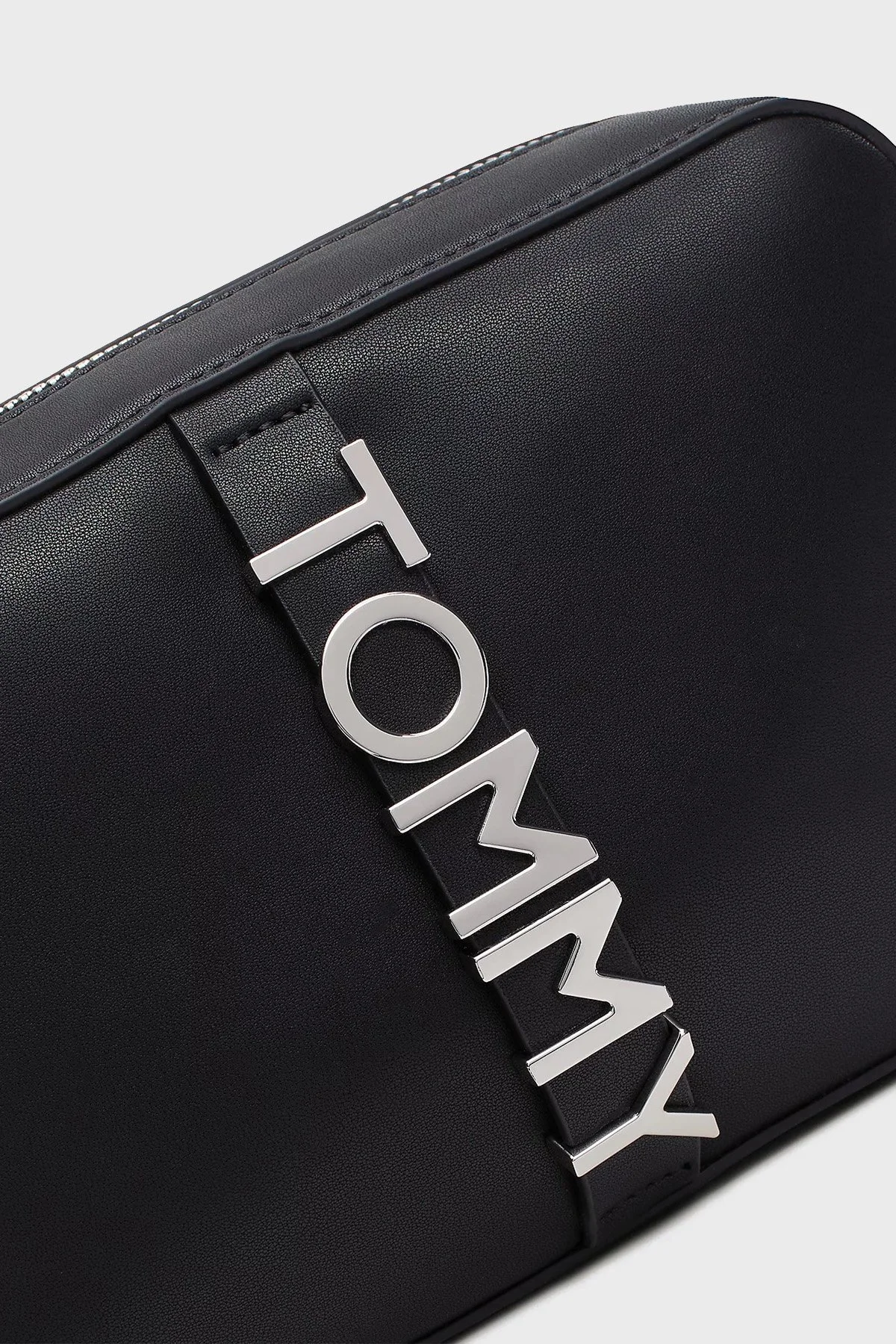 Tommy Jeans Logolu Ayarlanabilir Omuz Askılı Bayan Çanta AW0AW16511 BDS SİYAH - 3