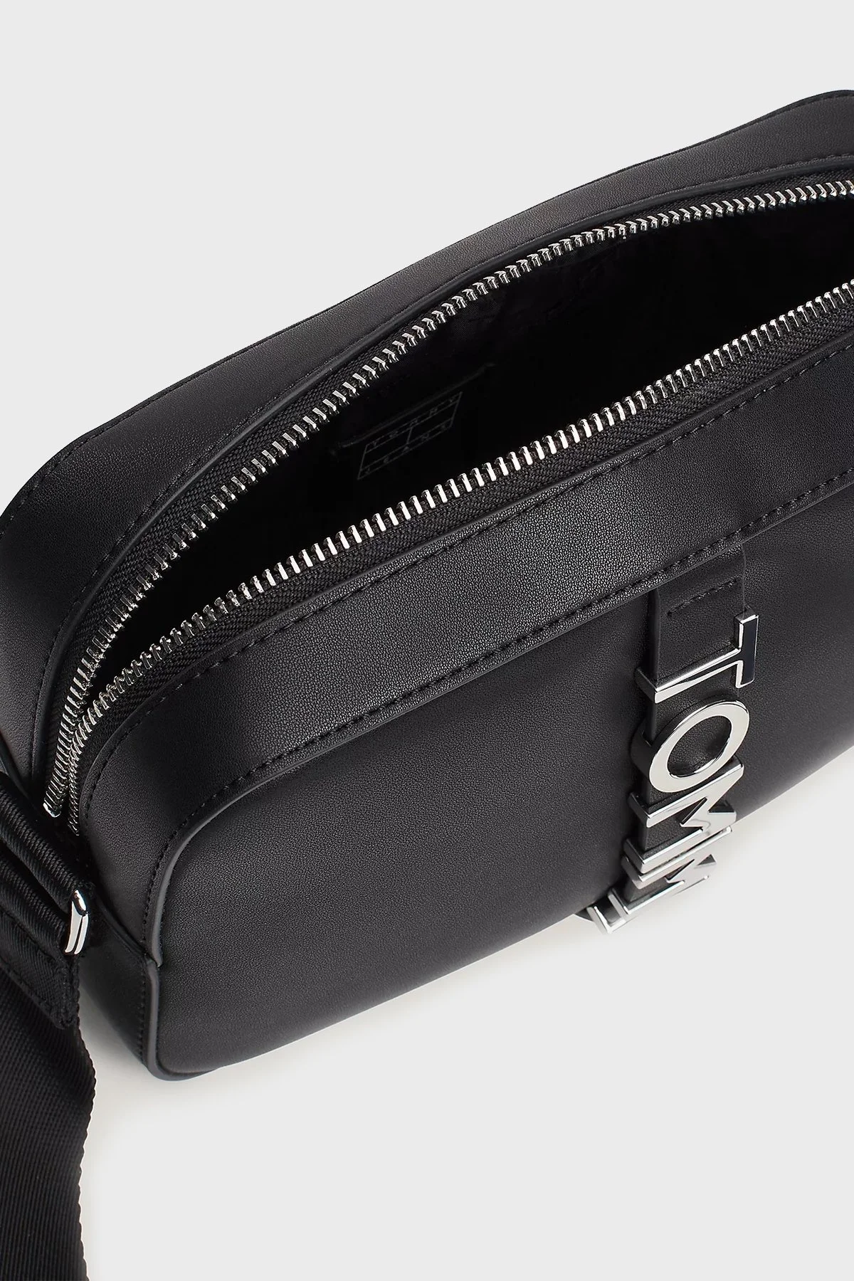 Tommy Jeans Logolu Ayarlanabilir Omuz Askılı Bayan Çanta AW0AW16511 BDS SİYAH - 4