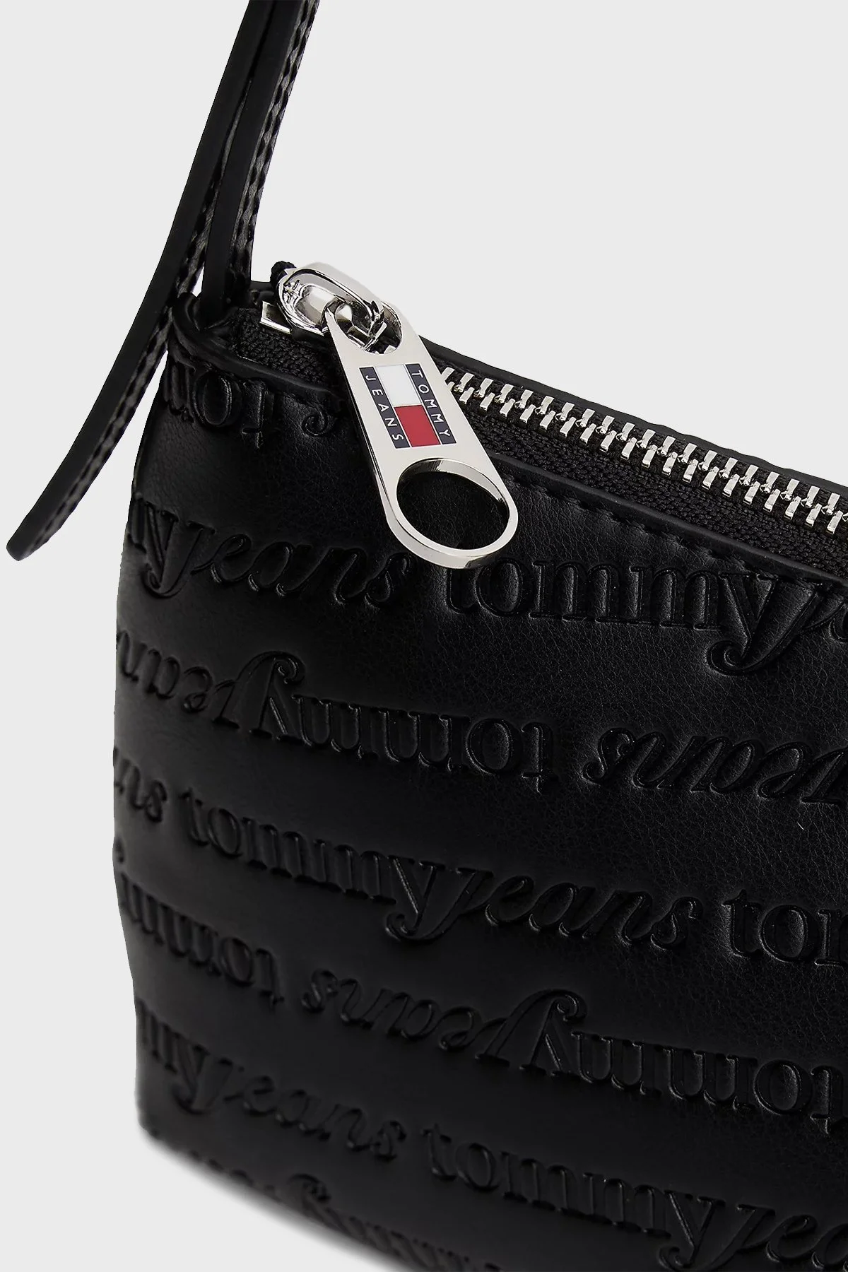 Tommy Jeans Logolu Ayarlanabilir Omuz Askılı Bayan Çanta AW0AW17867 BDS SİYAH - 4