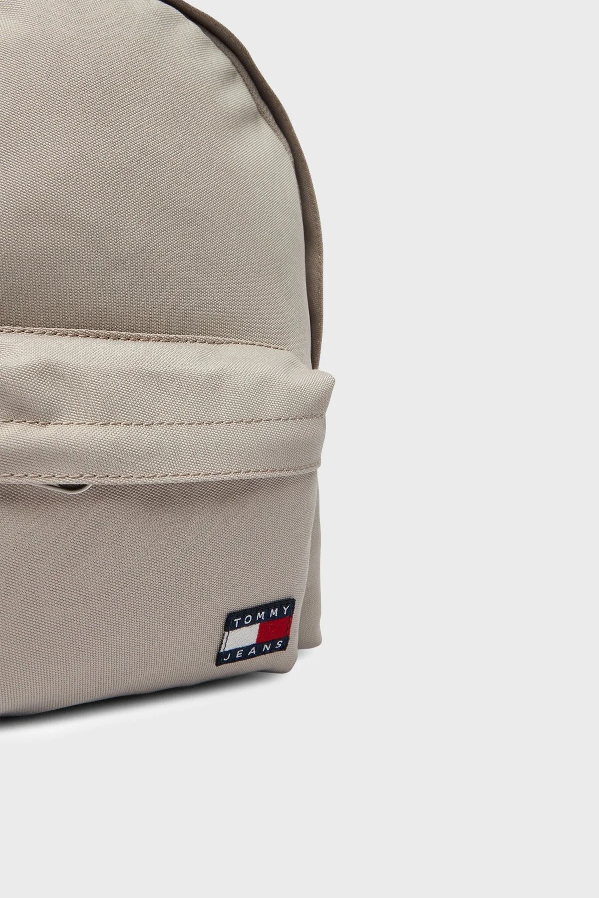 Tommy Jeans Logolu Ayarlanabilir Omuz Askılı Kadın Sırt Çantası AW0AW18648 AEP BEJ - 4