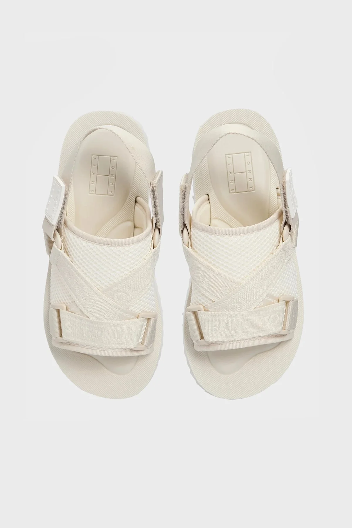 Tommy Jeans Logolu Bayan Sandalet EN0EN02462 ACG BEJ - 4